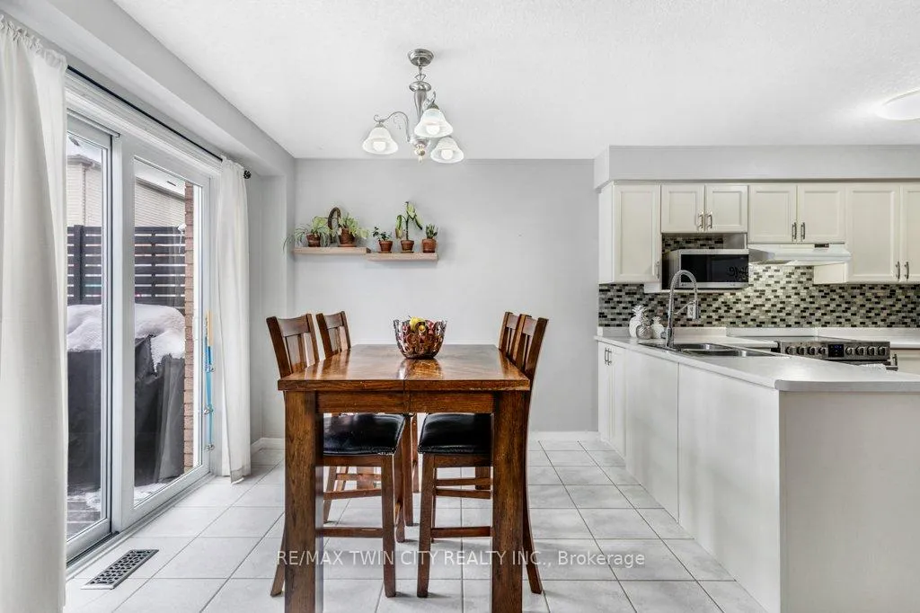 Photo 12 of 102 Marston Crescent, Cambridge, Hespeler Village — HOMEH