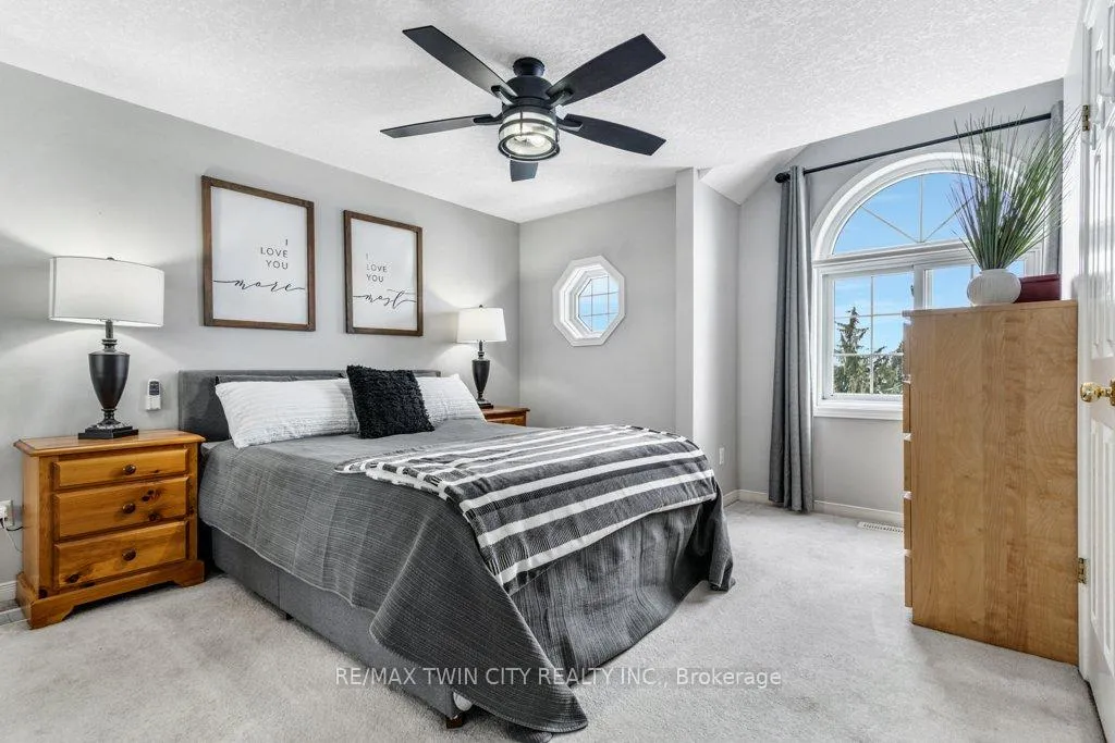 Photo 16 of 102 Marston Crescent, Cambridge, Hespeler Village — HOMEH