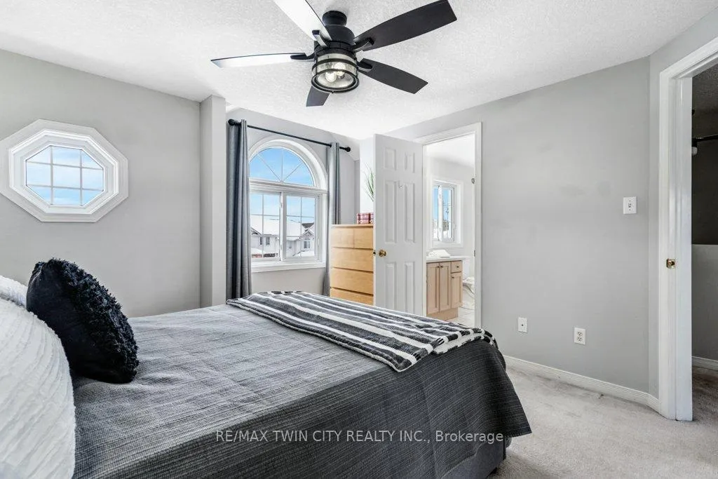 Photo 17 of 102 Marston Crescent, Cambridge, Hespeler Village — HOMEH