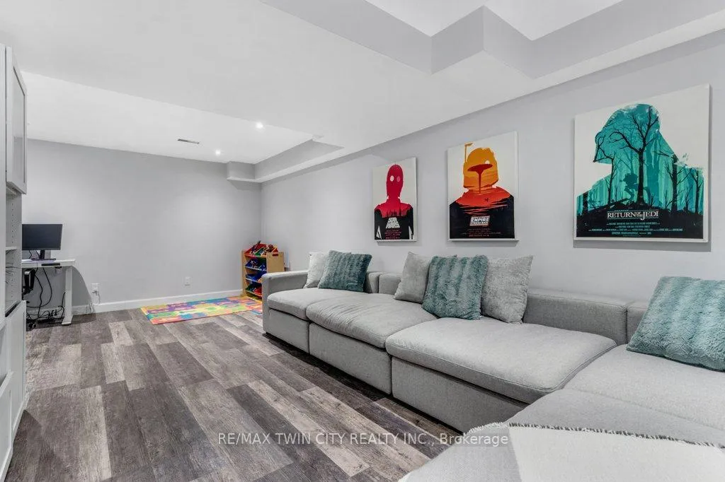 Photo 29 of 102 Marston Crescent, Cambridge, Hespeler Village — HOMEH