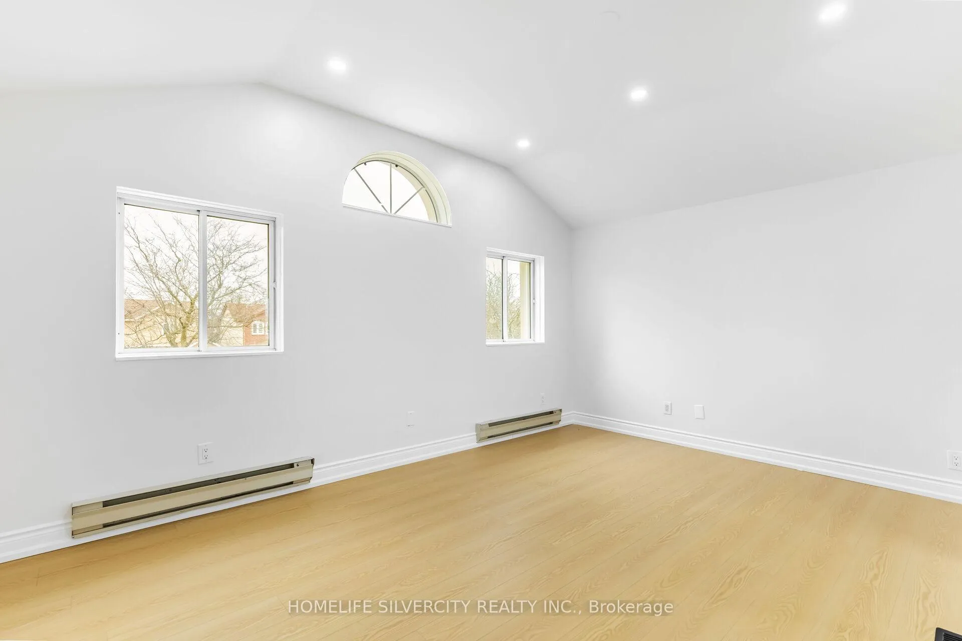 Photo 18 of 26 Cresswell Drive, Brampton, Fletcher's West — HOMEH