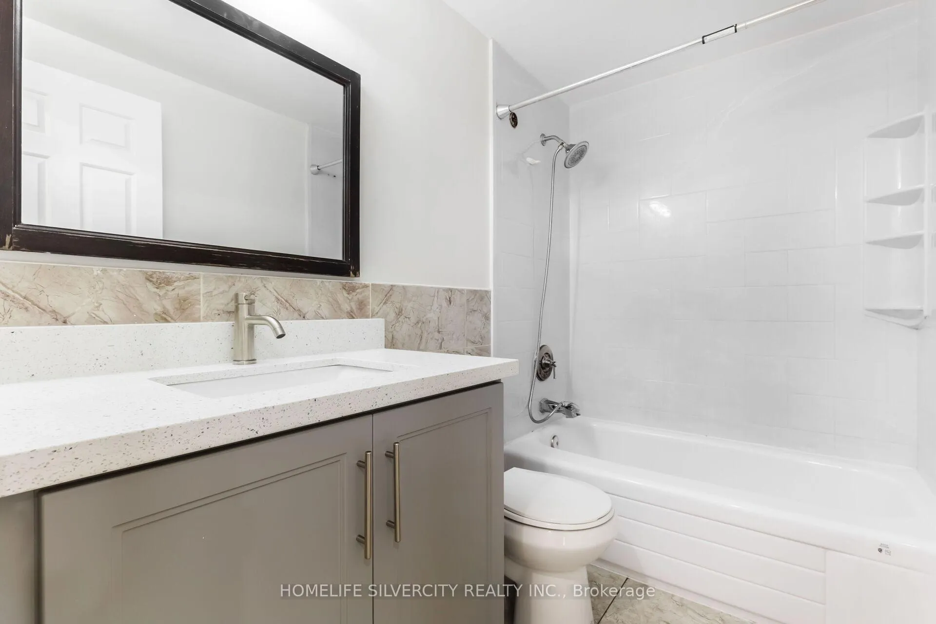Photo 28 of 26 Cresswell Drive, Brampton, Fletcher's West — HOMEH