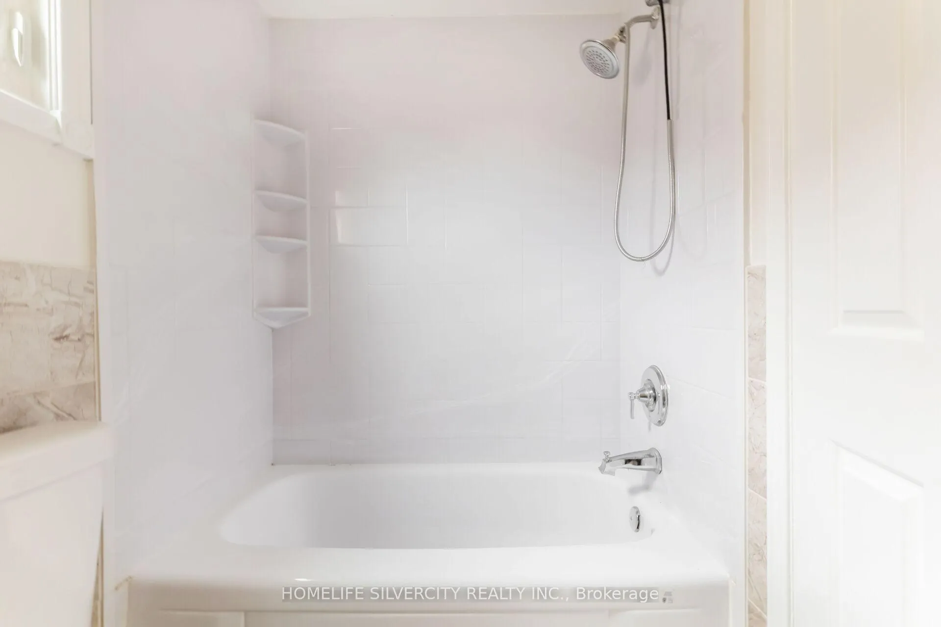 Photo 33 of 26 Cresswell Drive, Brampton, Fletcher's West — HOMEH