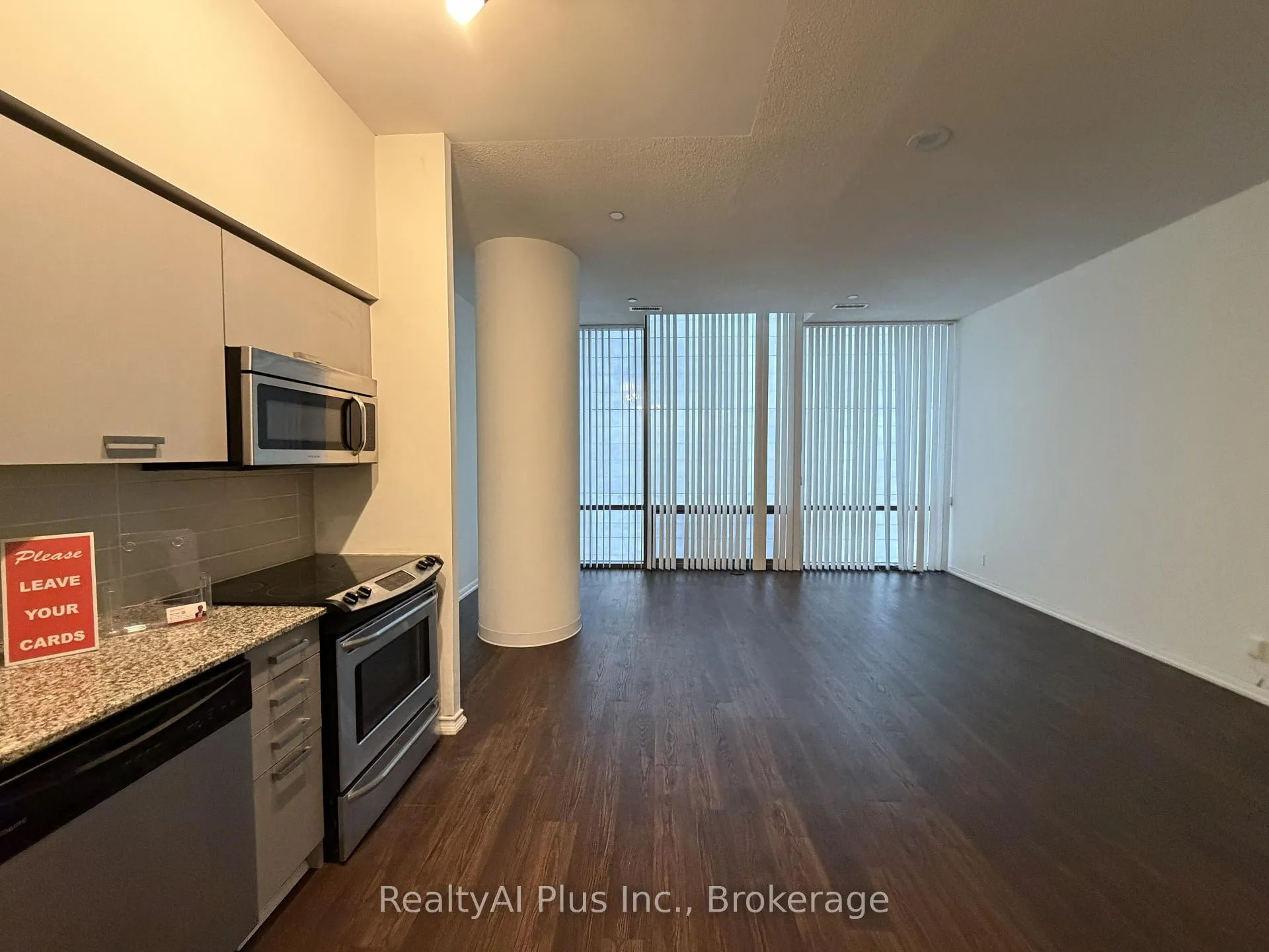 Front of Unit 213, 832 Bay Street