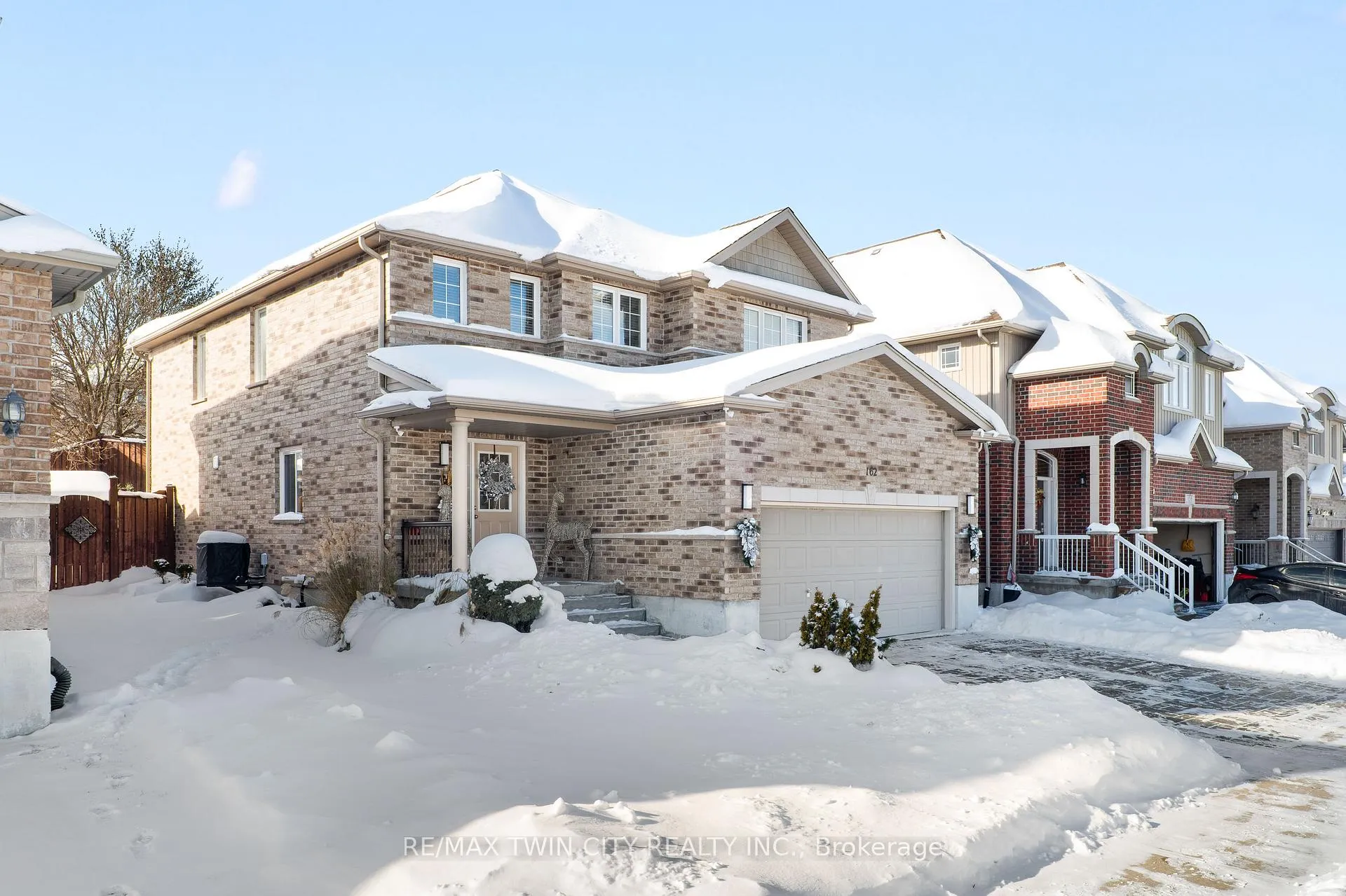 Photo 2 of 162 Banffshire Street, Kitchener — HOMEH
