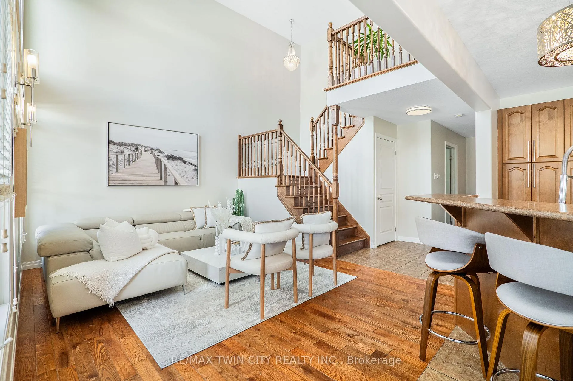 Photo 8 of 162 Banffshire Street, Kitchener — HOMEH