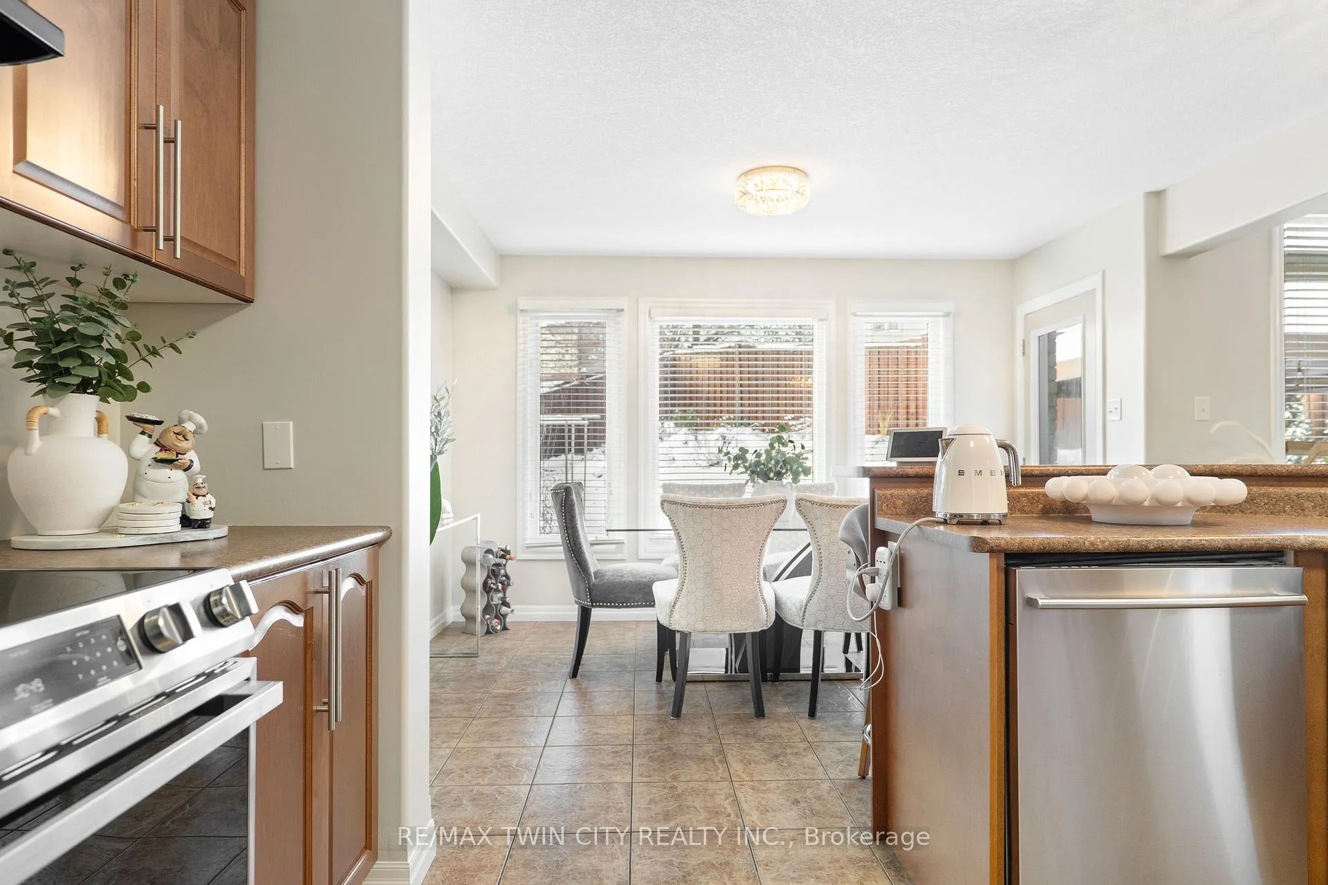 Photo 19 of 162 Banffshire Street, Kitchener — HOMEH
