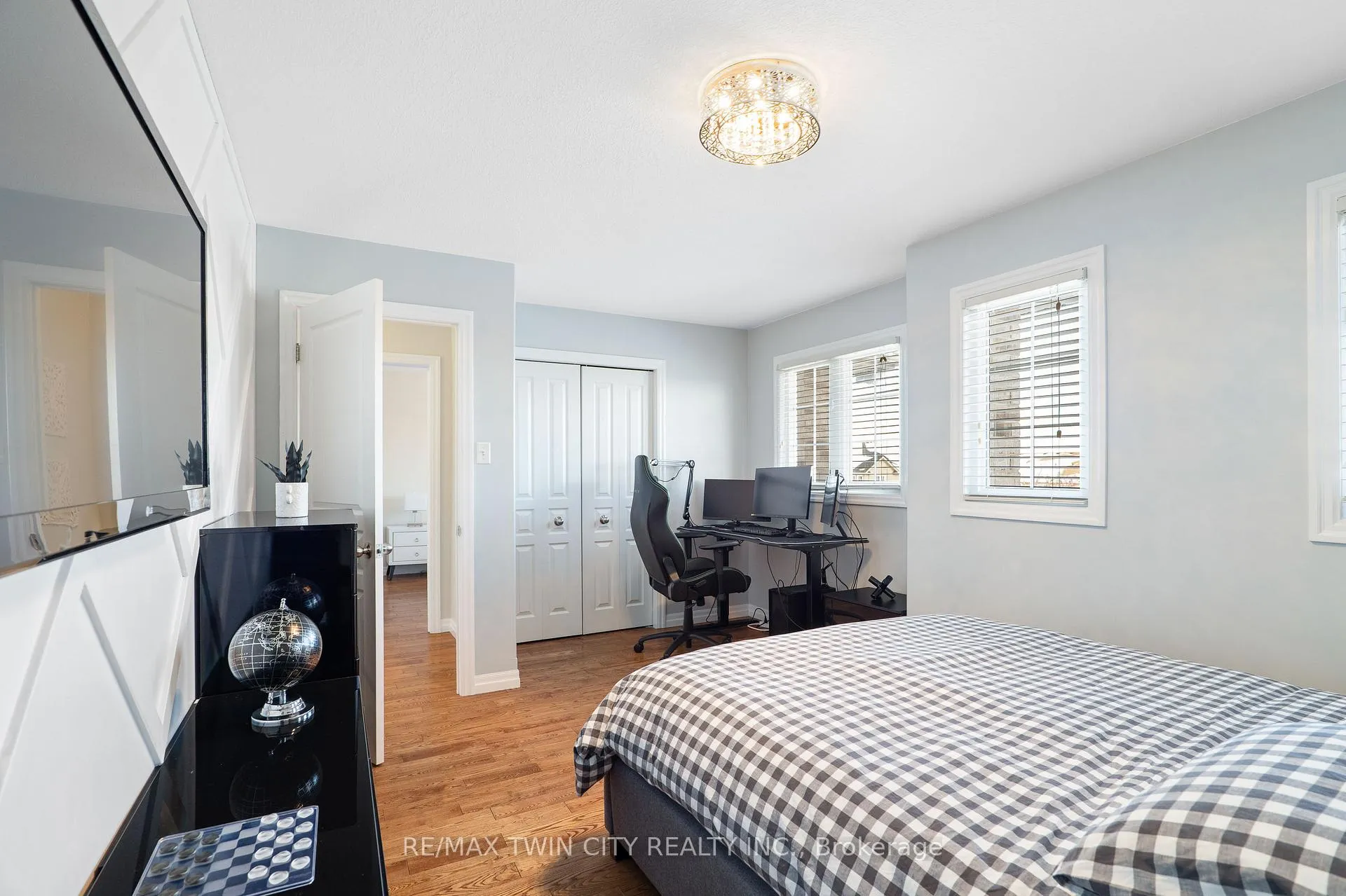 Photo 34 of 162 Banffshire Street, Kitchener — HOMEH