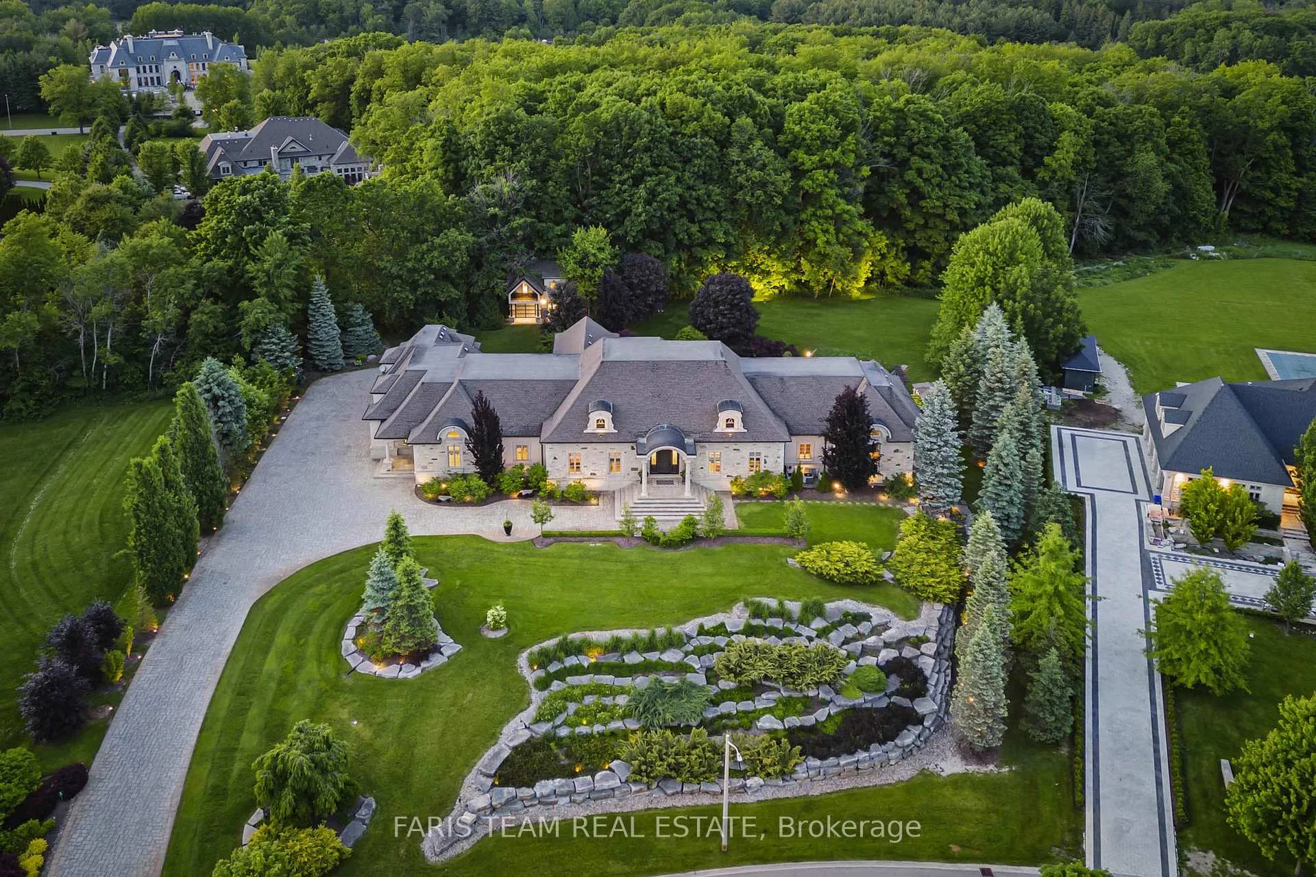 Photo 1 of 95 Eden Vale Drive, King, Rural King — HOMEH