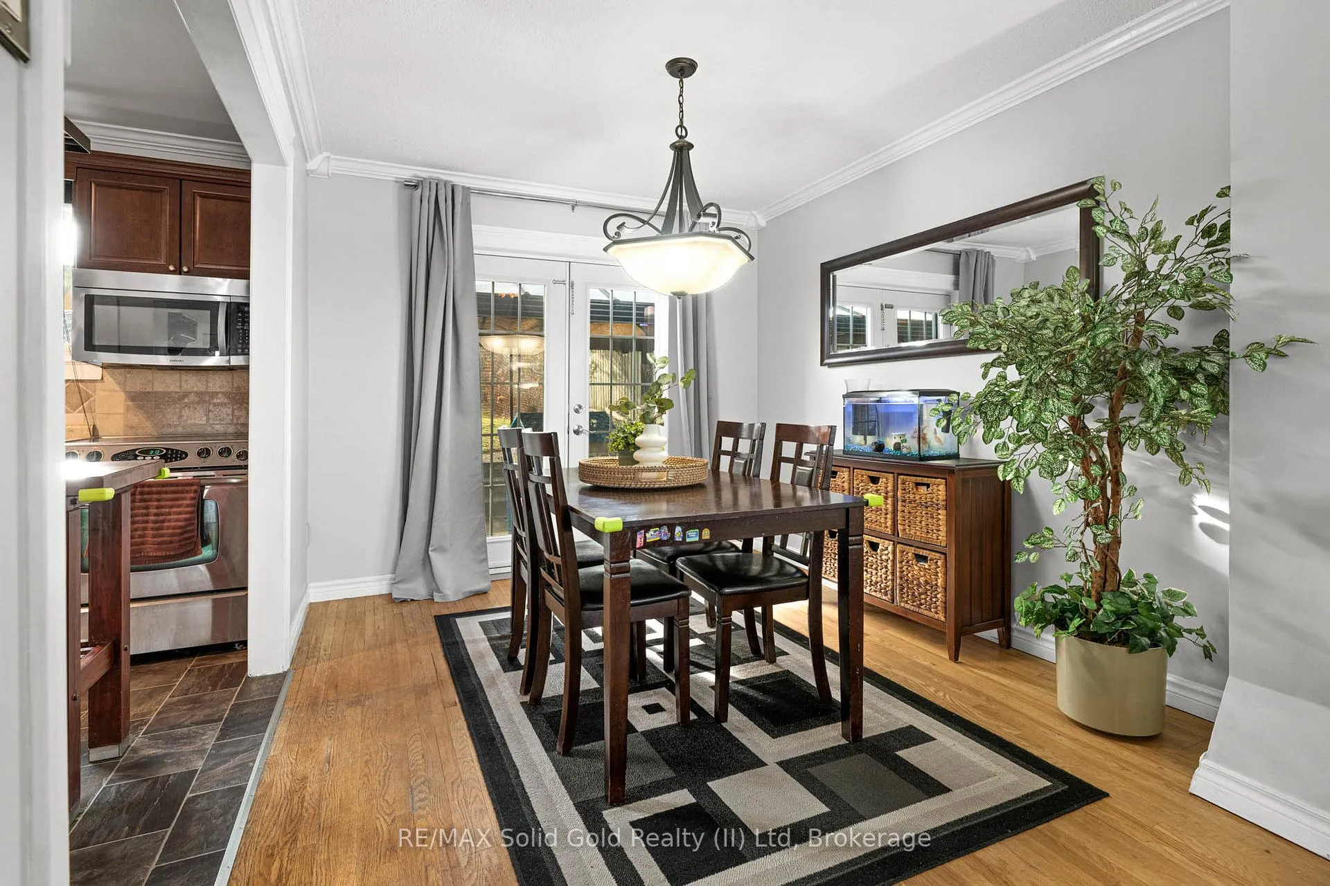 Photo 8 of 46 Barwood Crescent, Kitchener — HOMEH