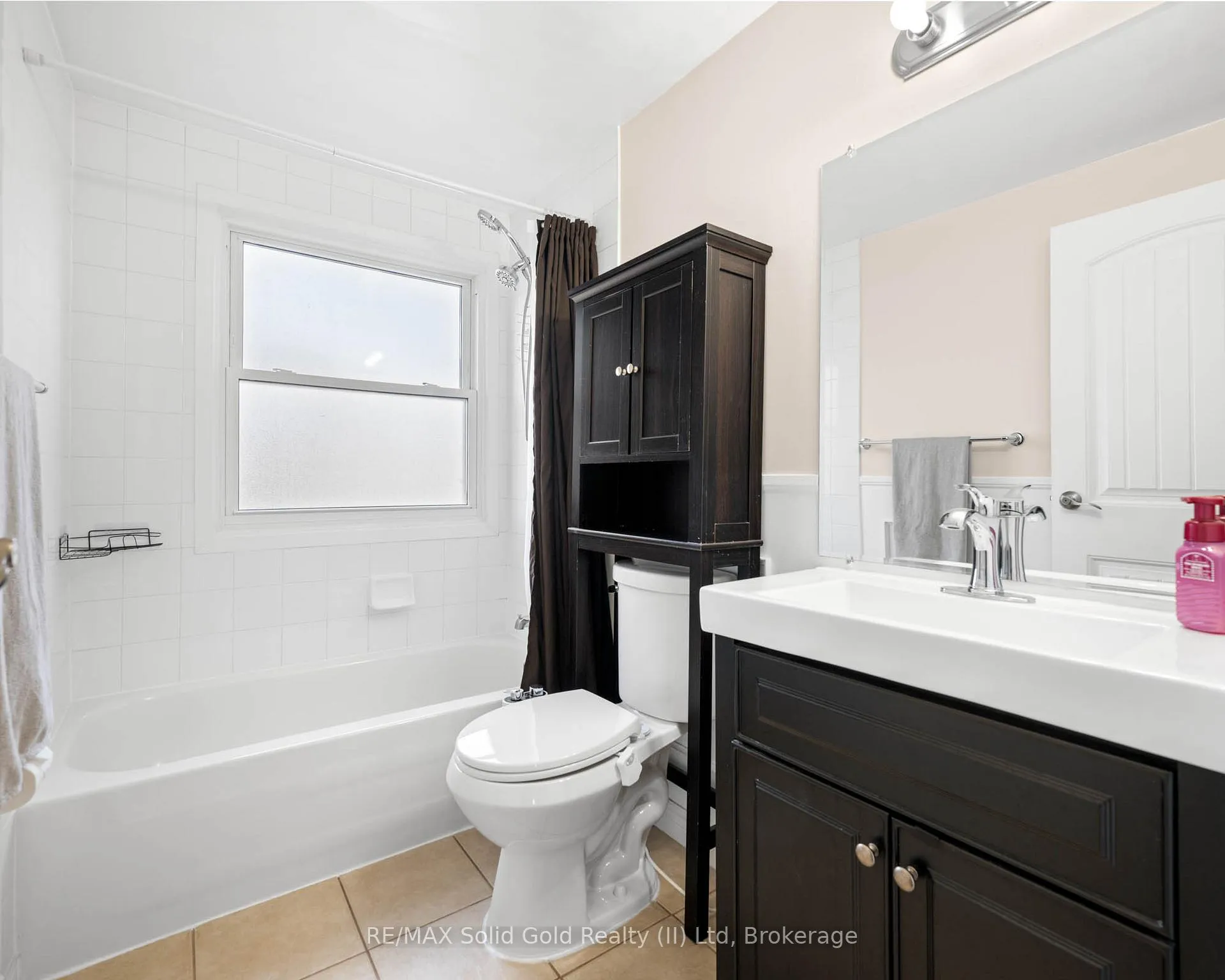 Photo 14 of 46 Barwood Crescent, Kitchener — HOMEH