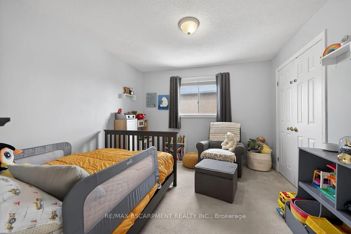 Photo 27 of 218 Portage Lane, Hamilton, Rural Glanbrook — HOMEH