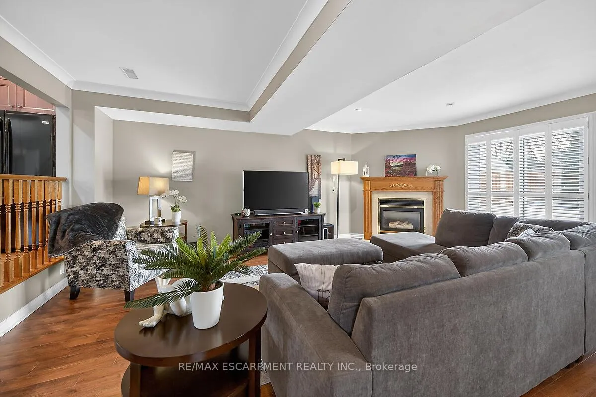Photo 37 of 218 Portage Lane, Hamilton, Rural Glanbrook — HOMEH
