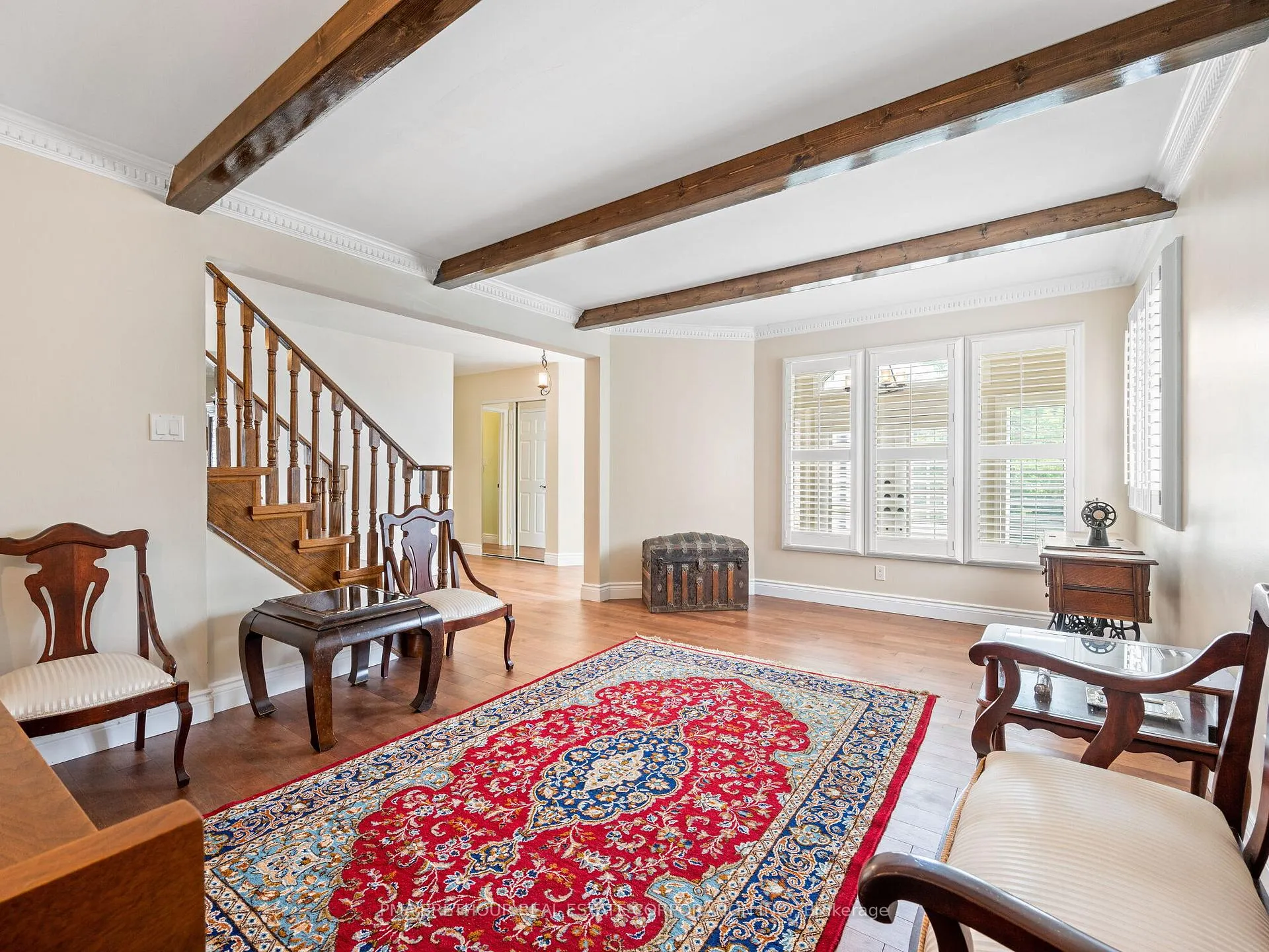 Photo 6 of 81 John Stiver Crescent, Markham, Buttonville — HOMEH