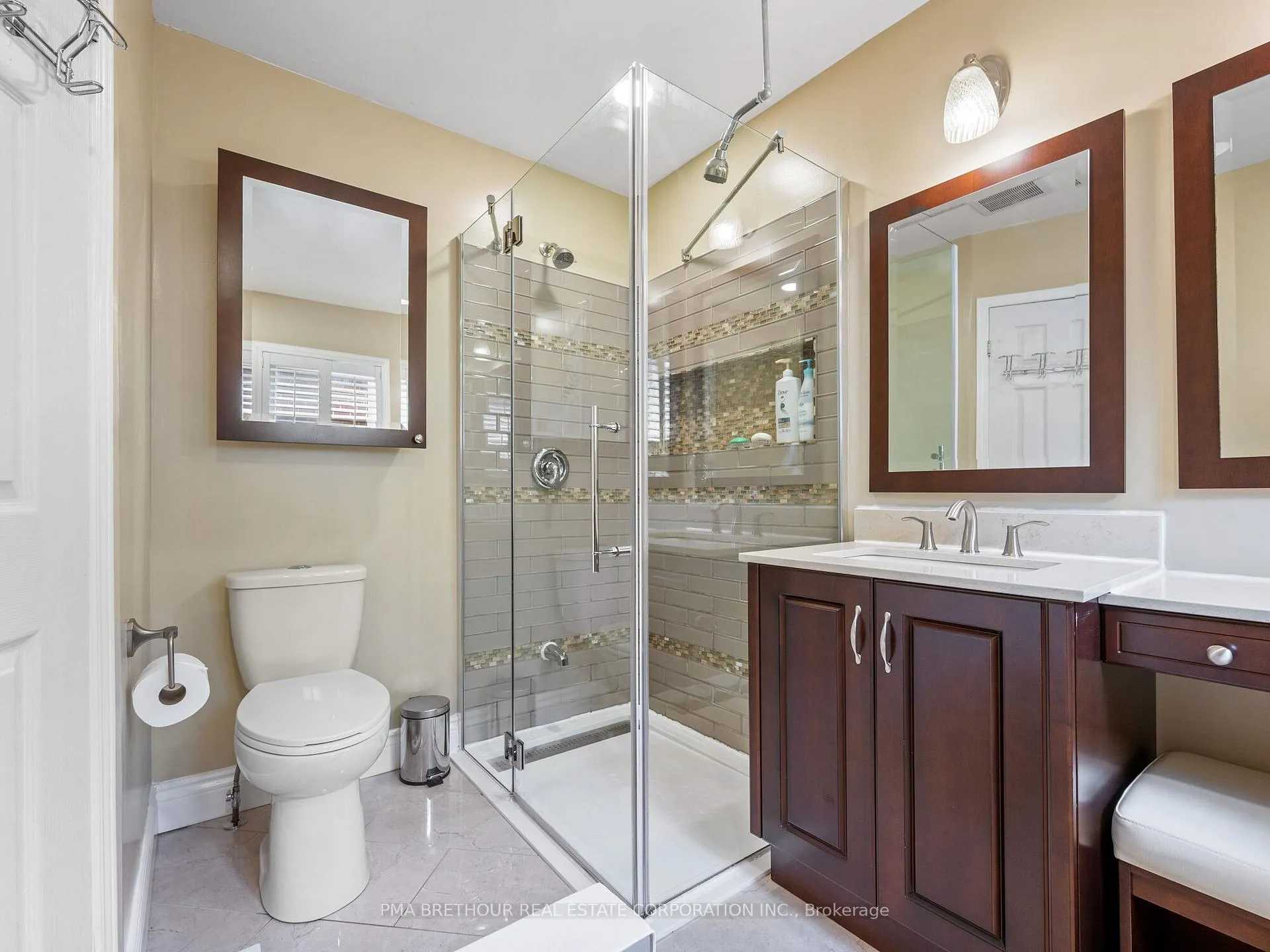 Photo 19 of 81 John Stiver Crescent, Markham, Buttonville — HOMEH