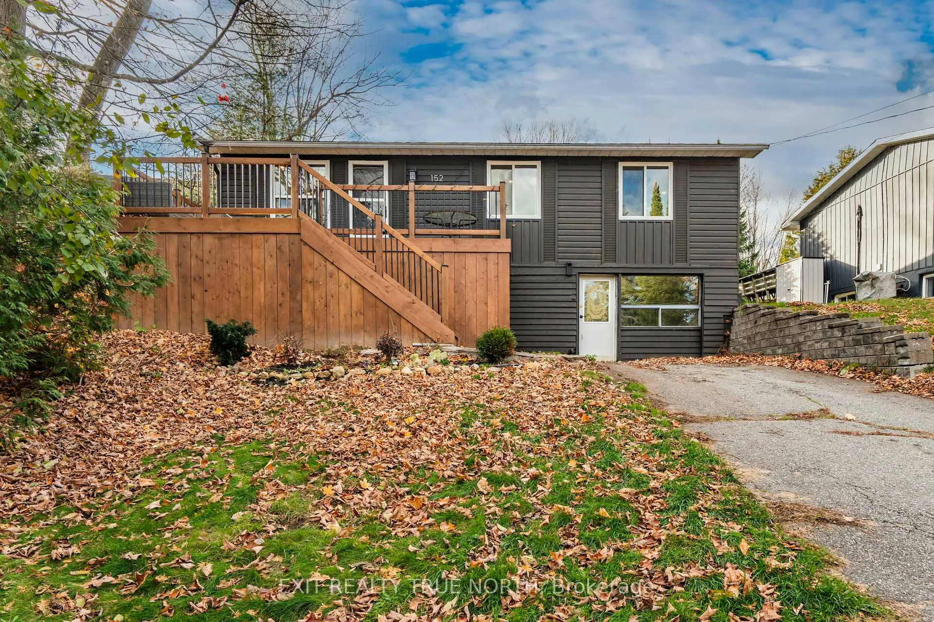 Photo 2 of 152 Holditch Street, Bracebridge, Monck (Bracebridge) — HOMEH