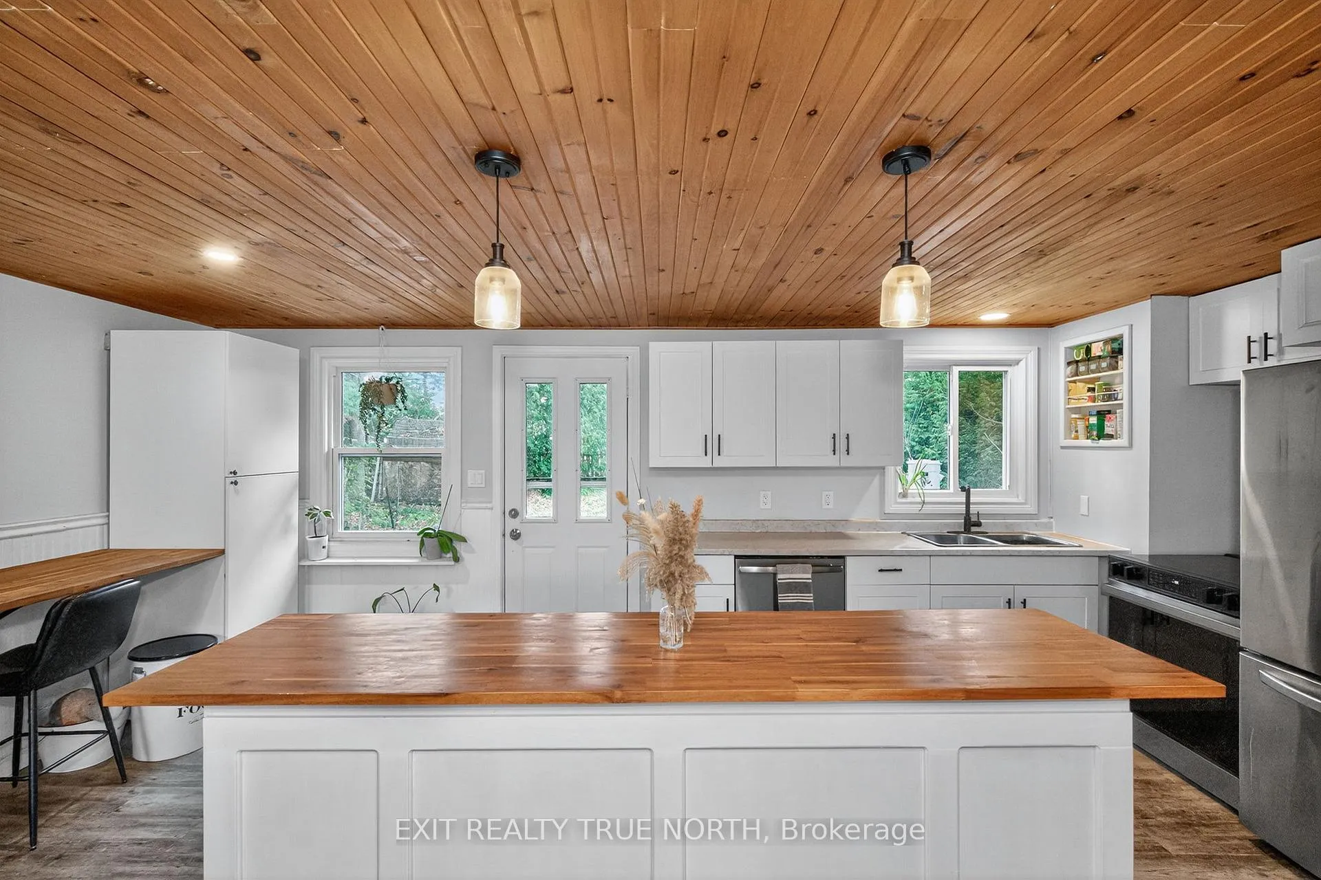 Photo 8 of 152 Holditch Street, Bracebridge, Monck (Bracebridge) — HOMEH
