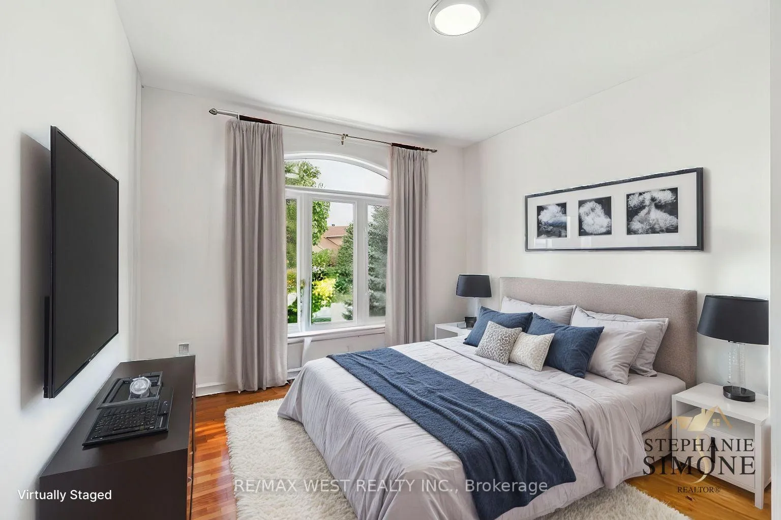 Photo 7 of 24 Todd Drive, Barrie, Innis-Shore — HOMEH