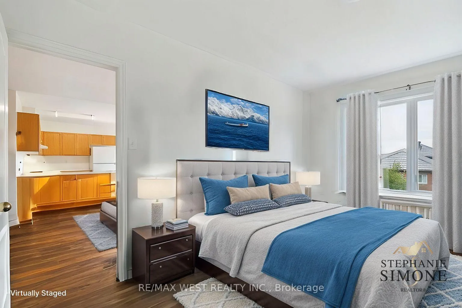 Photo 8 of 24 Todd Drive, Barrie, Innis-Shore — HOMEH