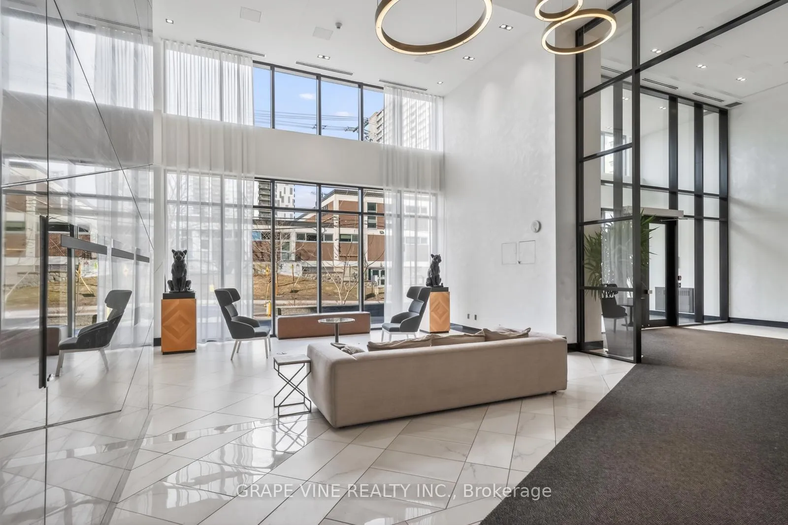 Photo 4 of Unit 1010, 255 Bay Street, Ottawa, Ottawa Centre — HOMEH