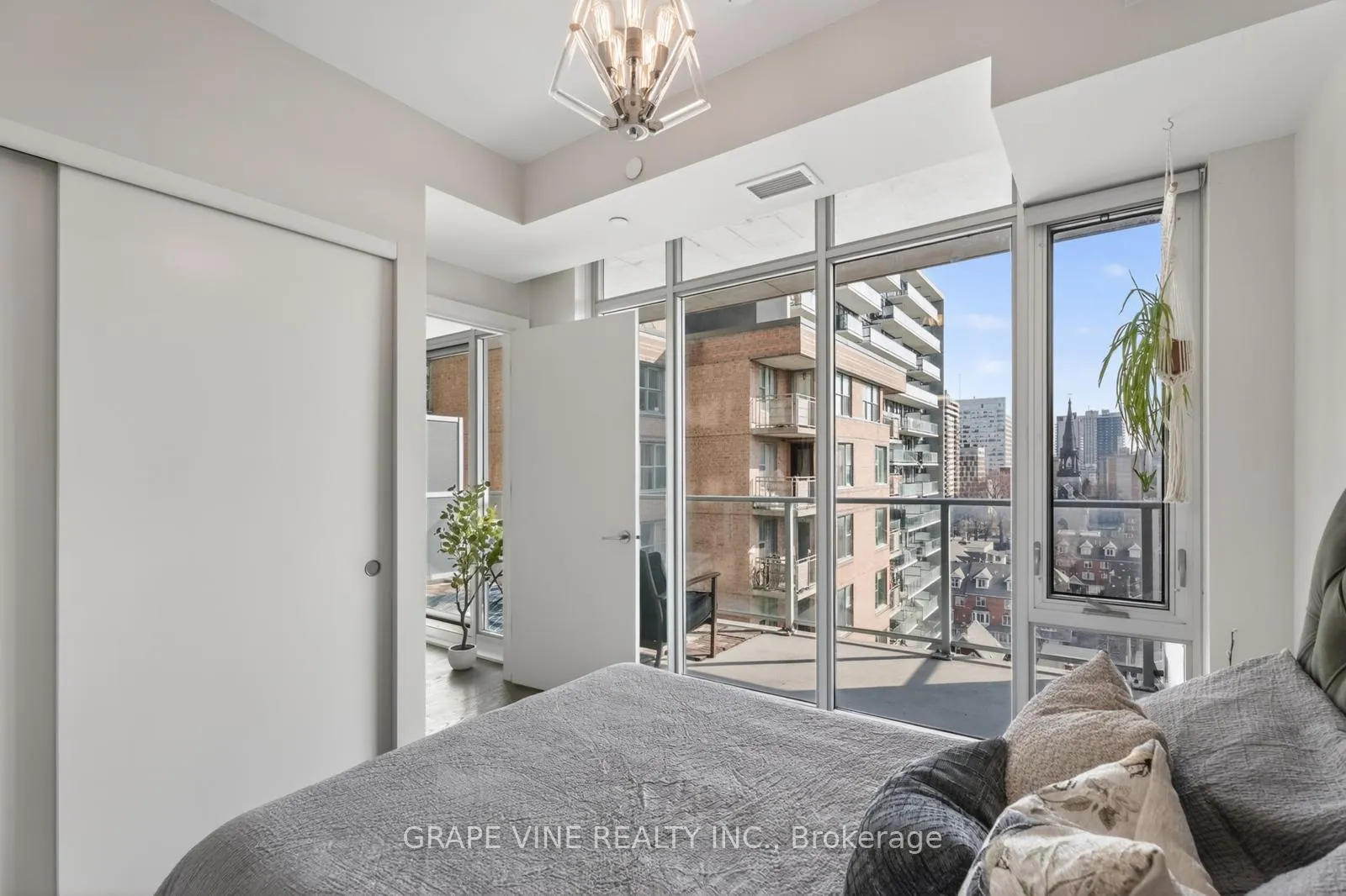 Photo 24 of Unit 1010, 255 Bay Street, Ottawa, Ottawa Centre — HOMEH