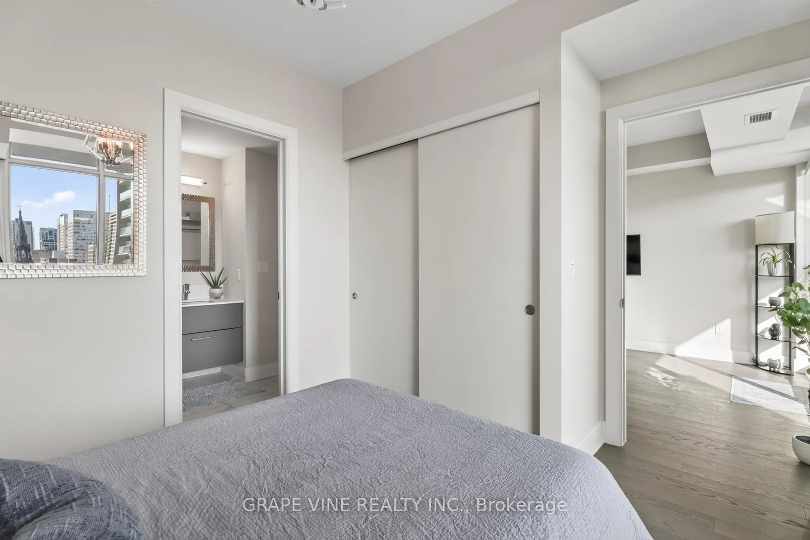 Photo 27 of Unit 1010, 255 Bay Street, Ottawa, Ottawa Centre — HOMEH