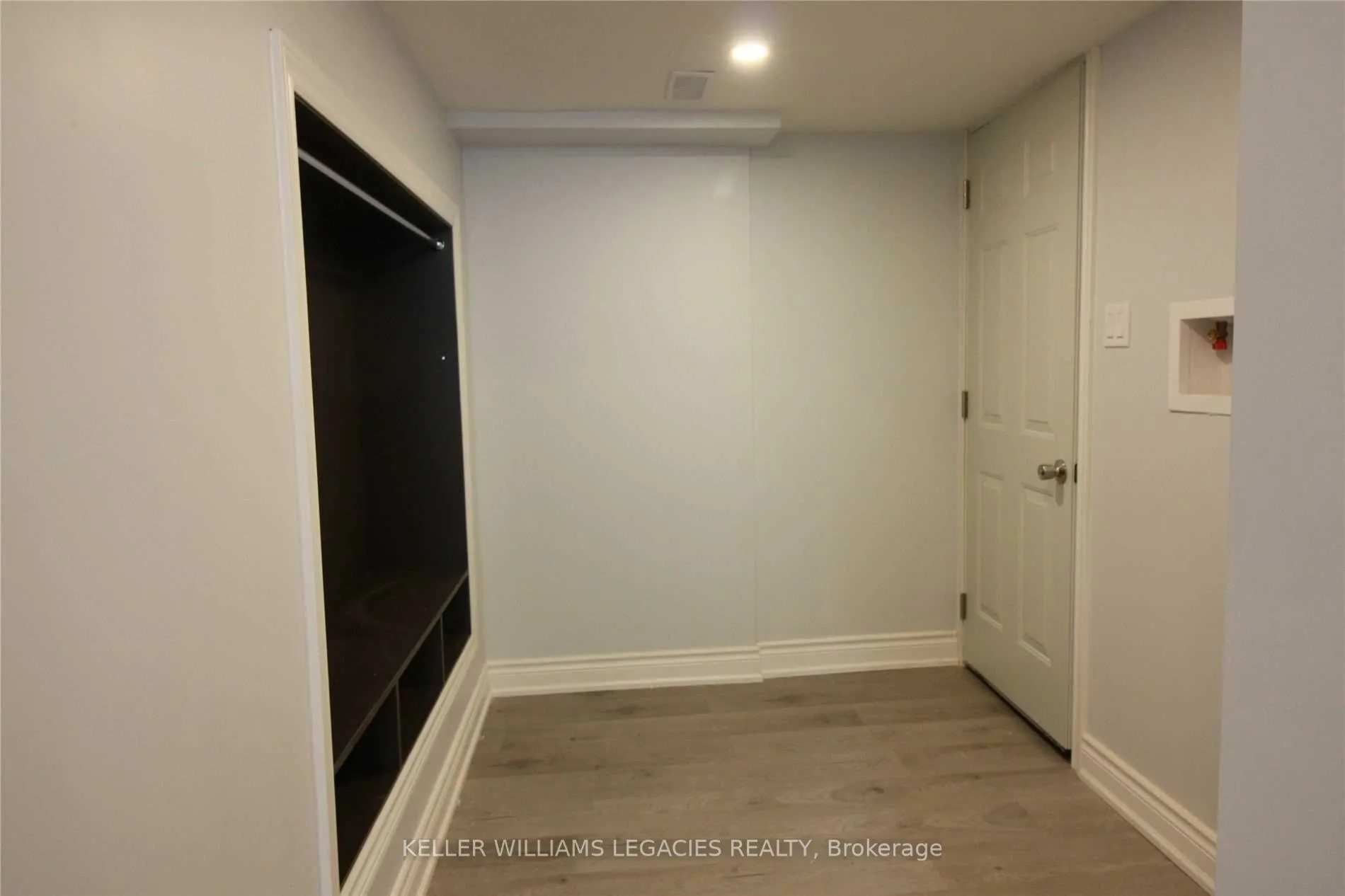 Photo 5 of Unit BSMT, 30 Richgrove Drive, Brampton, Vales of Castlemore — HOMEH
