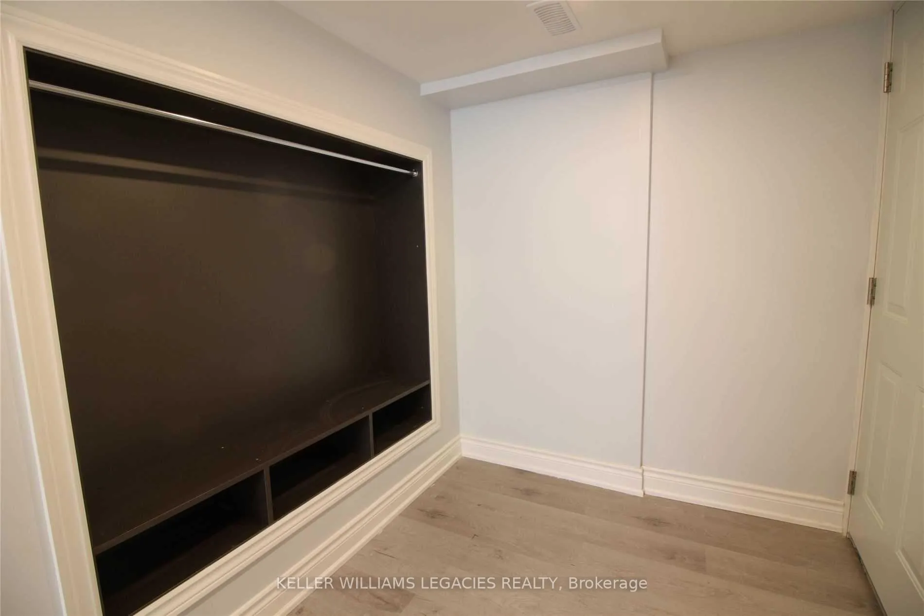 Photo 6 of Unit BSMT, 30 Richgrove Drive, Brampton, Vales of Castlemore — HOMEH