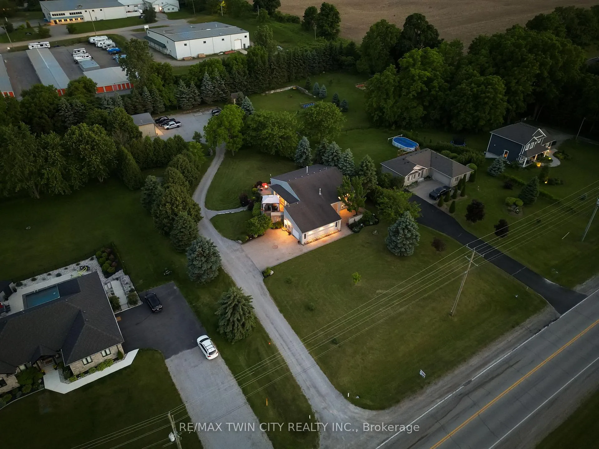 Photo 4 of 264 Hwy 5, Brant, South Dumfries — HOMEH