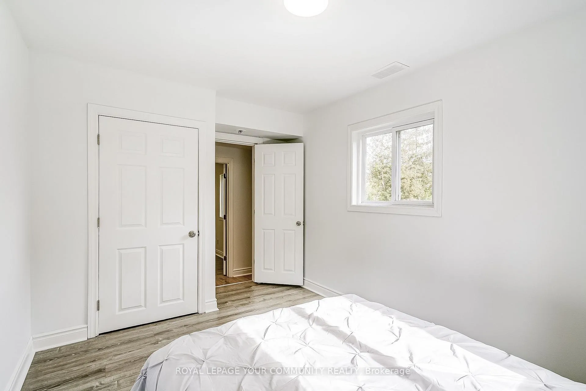 Photo 18 of 15 Corners Avenue, Georgina, Pefferlaw — HOMEH