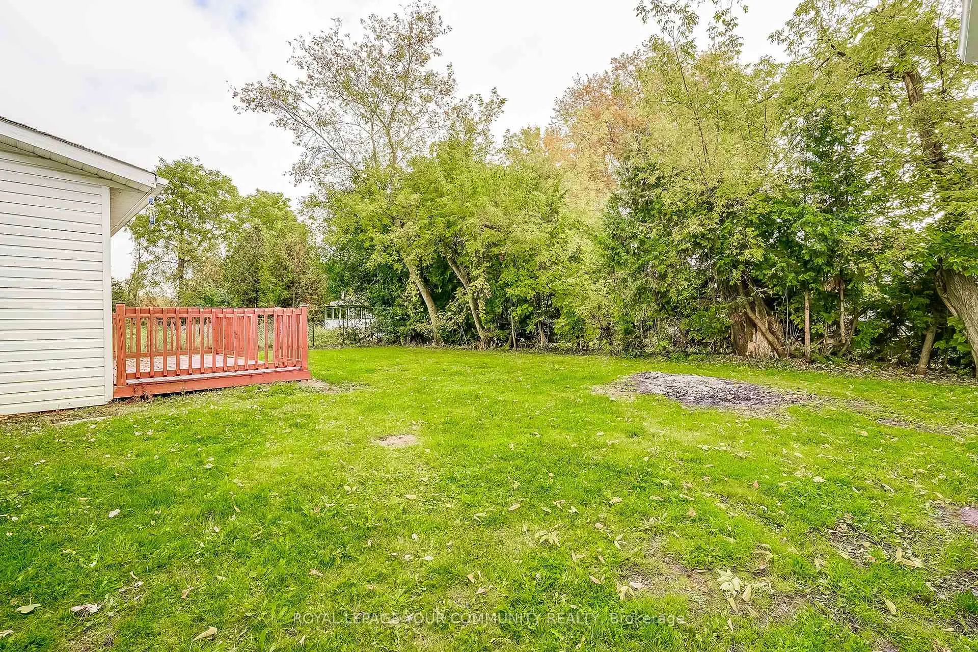 Photo 21 of 15 Corners Avenue, Georgina, Pefferlaw — HOMEH