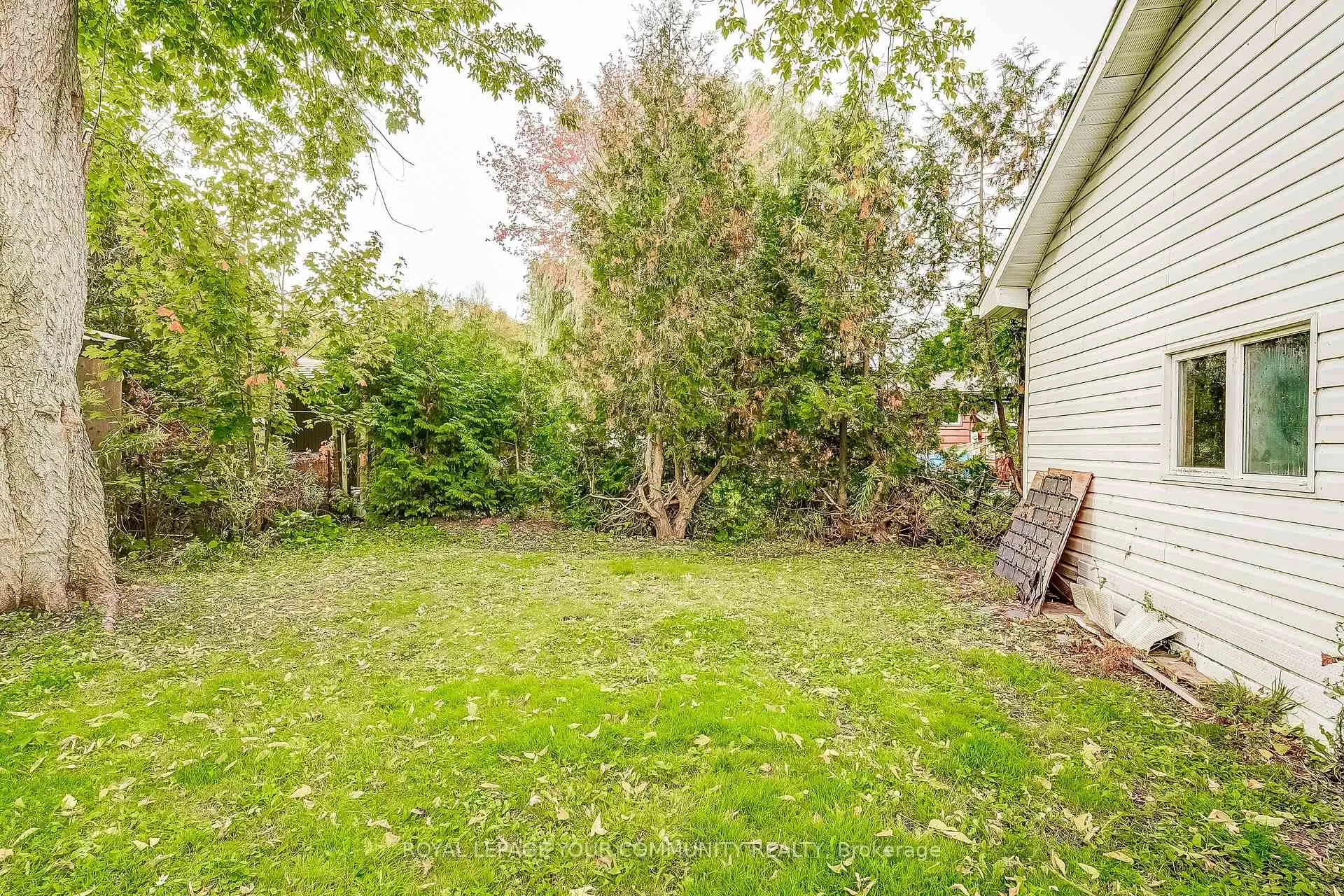 Photo 22 of 15 Corners Avenue, Georgina, Pefferlaw — HOMEH