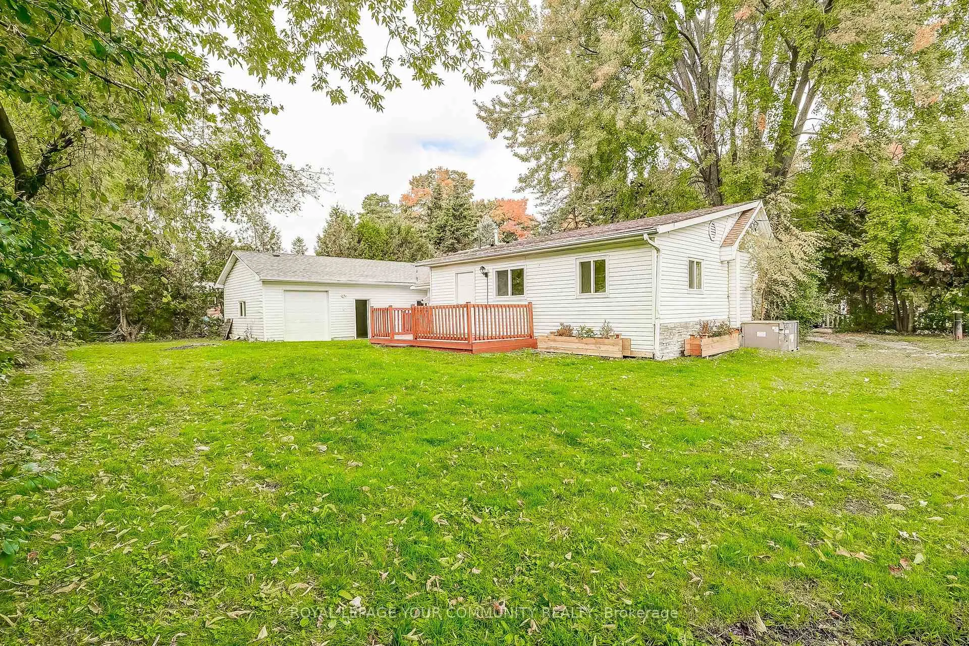 Photo 25 of 15 Corners Avenue, Georgina, Pefferlaw — HOMEH