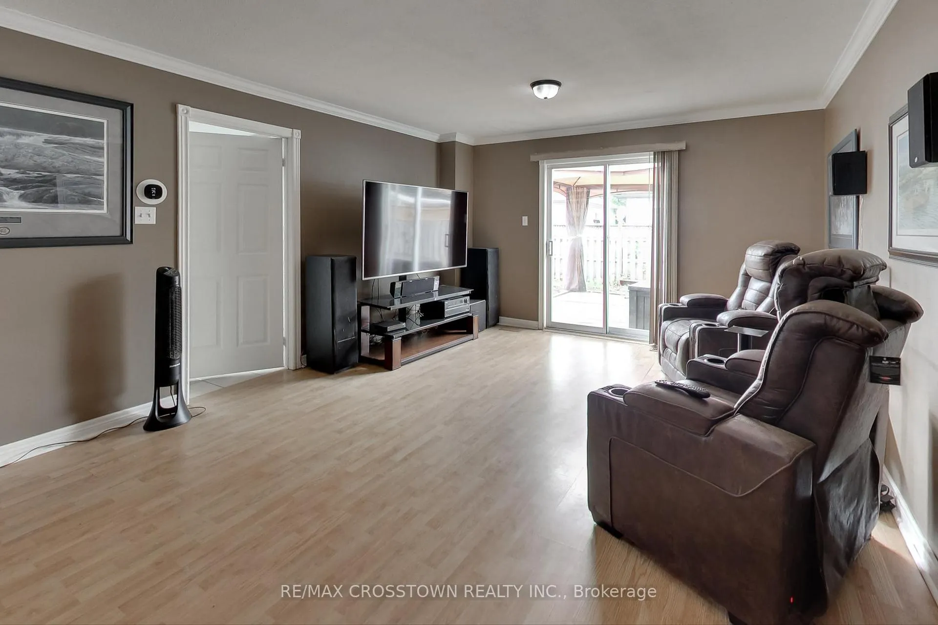 Photo 12 of 58 Downing Crescent, Barrie, Holly — HOMEH