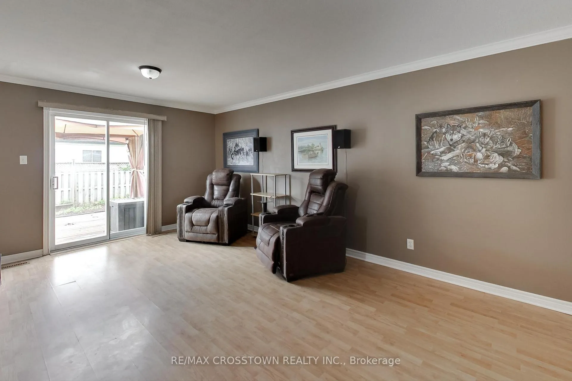 Photo 13 of 58 Downing Crescent, Barrie, Holly — HOMEH