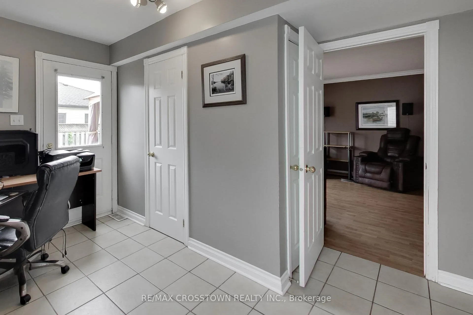 Photo 16 of 58 Downing Crescent, Barrie, Holly — HOMEH