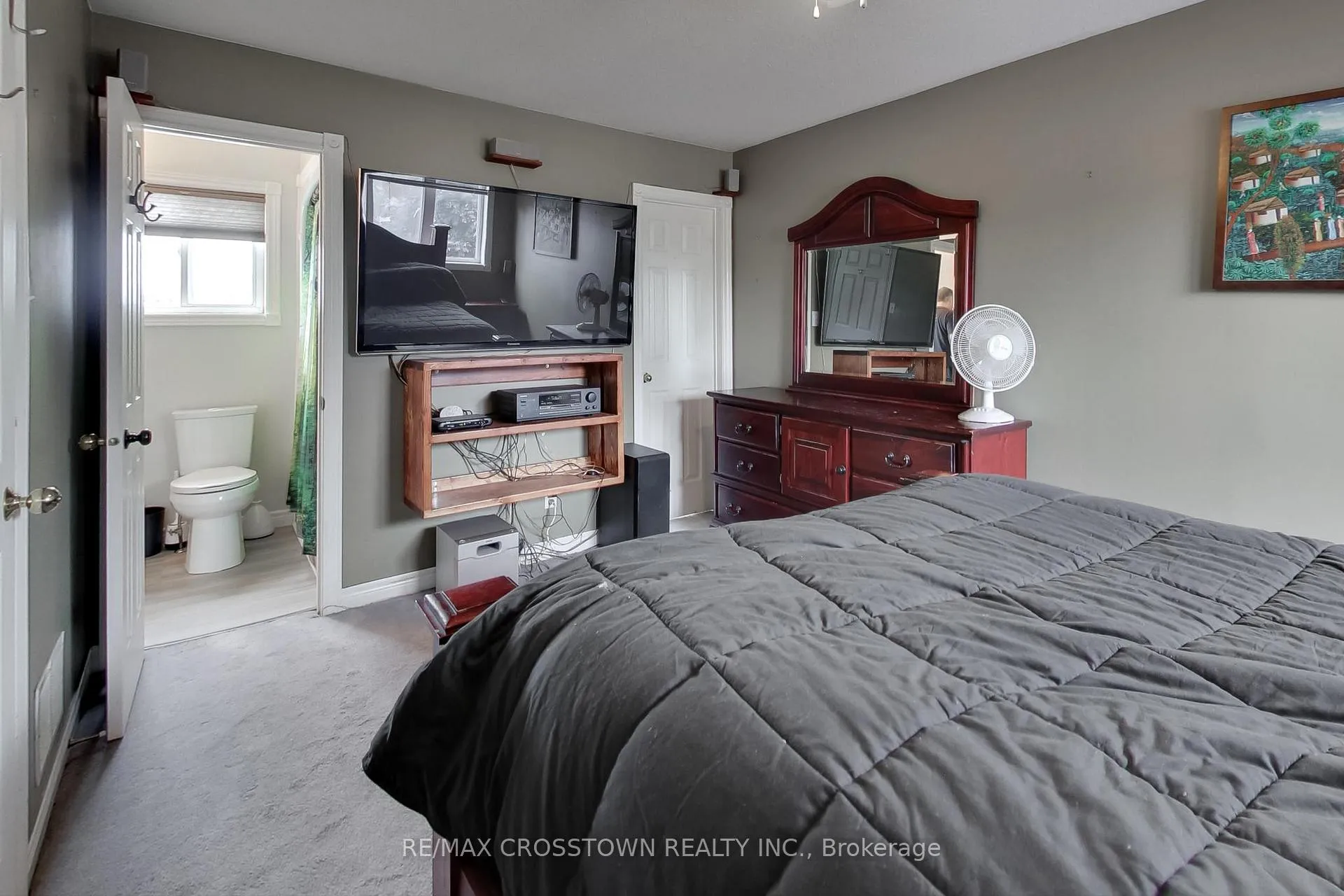 Photo 19 of 58 Downing Crescent, Barrie, Holly — HOMEH