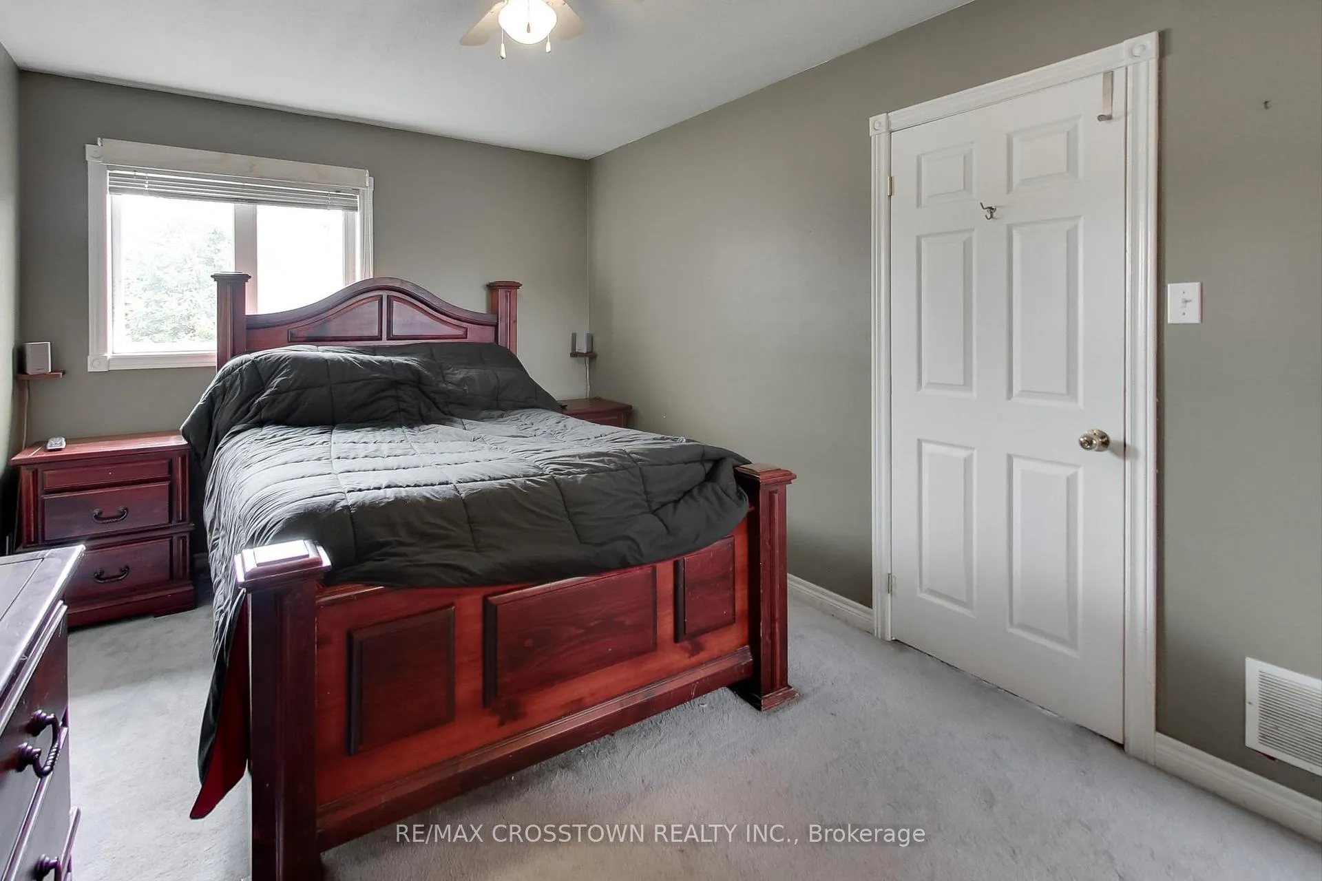 Photo 20 of 58 Downing Crescent, Barrie, Holly — HOMEH