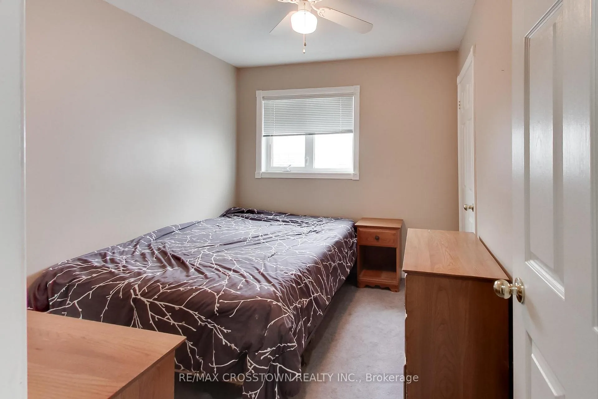 Photo 22 of 58 Downing Crescent, Barrie, Holly — HOMEH