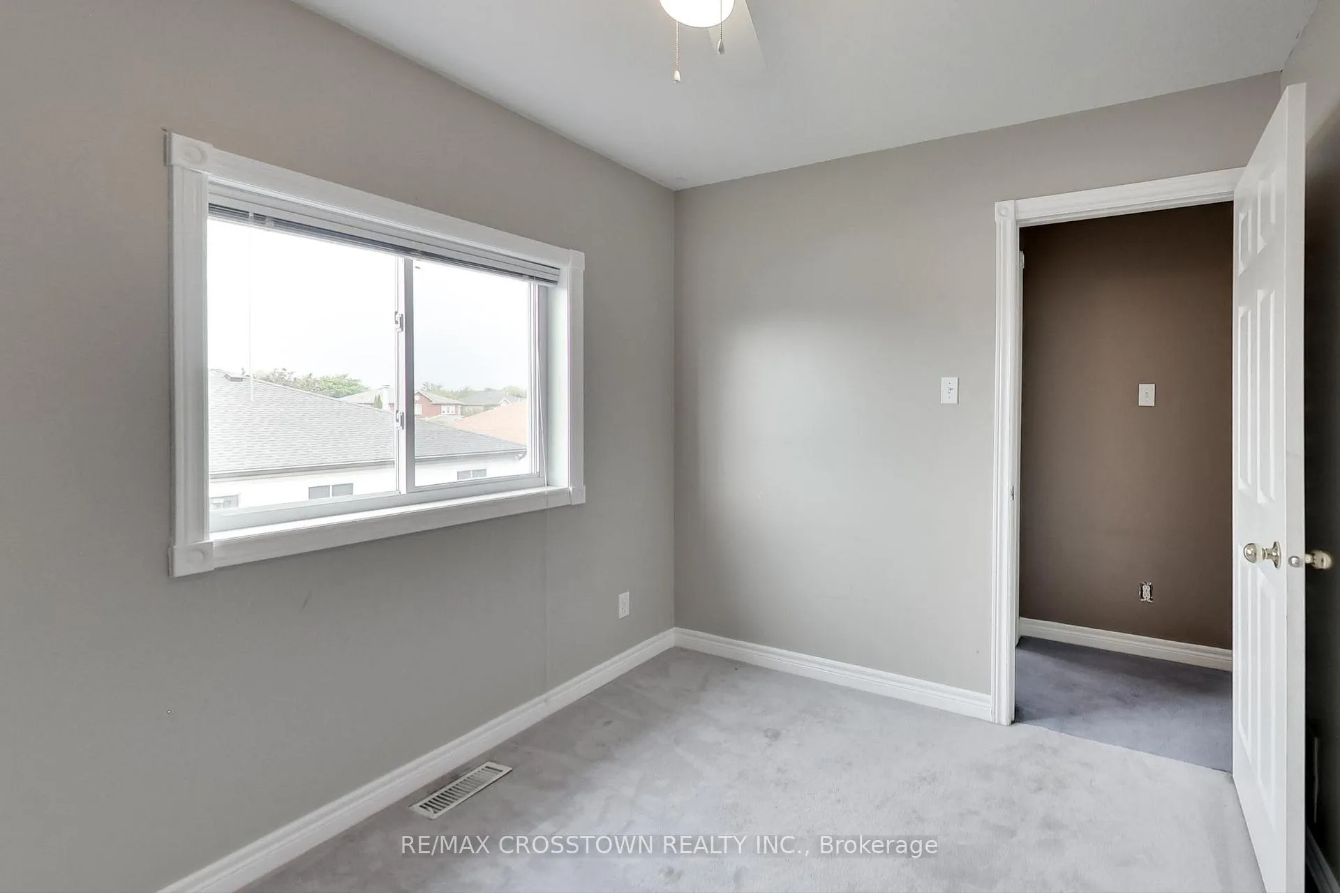 Photo 27 of 58 Downing Crescent, Barrie, Holly — HOMEH