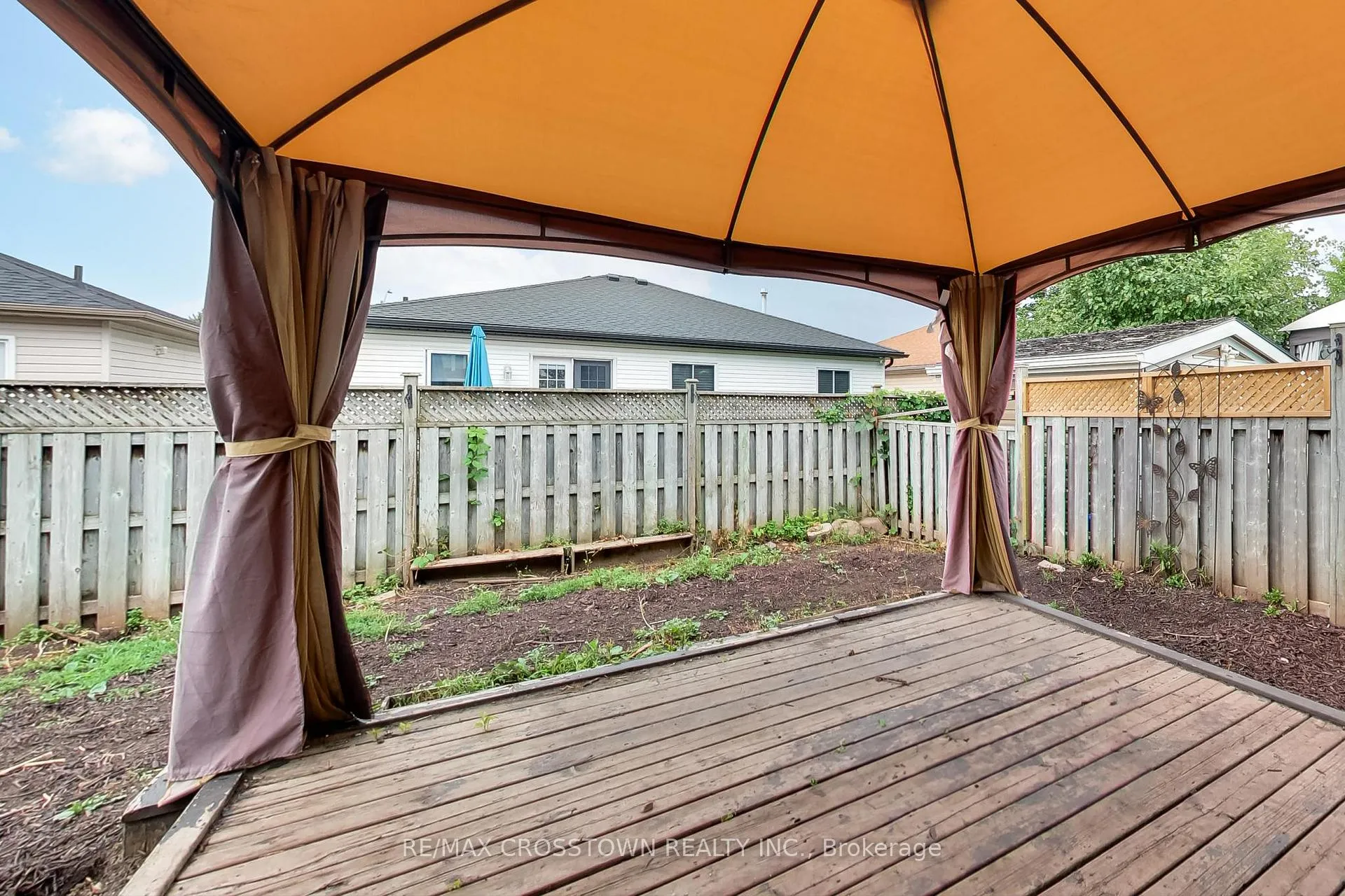 Photo 28 of 58 Downing Crescent, Barrie, Holly — HOMEH