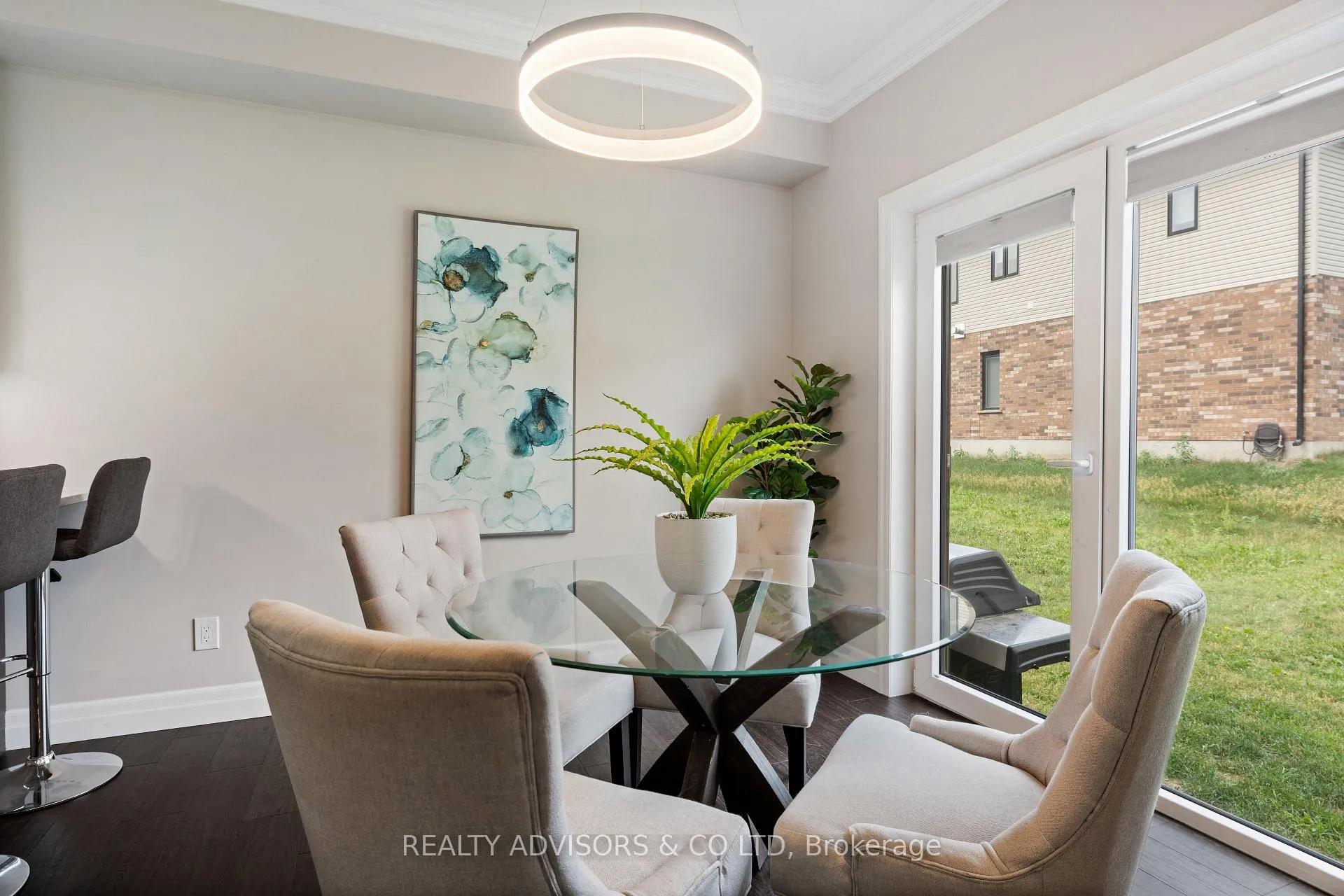 Photo 19 of 125 Savannah Ridge Drive, Brant, Paris — HOMEH