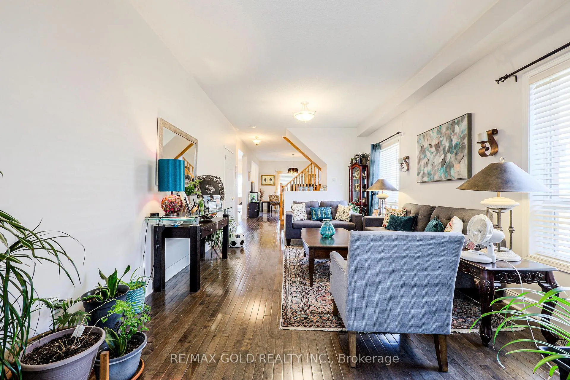 Photo 7 of 43 Personna Circle, Brampton, Credit Valley — HOMEH