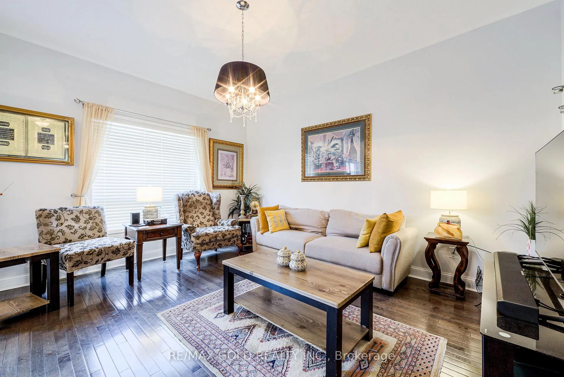 Photo 14 of 43 Personna Circle, Brampton, Credit Valley — HOMEH
