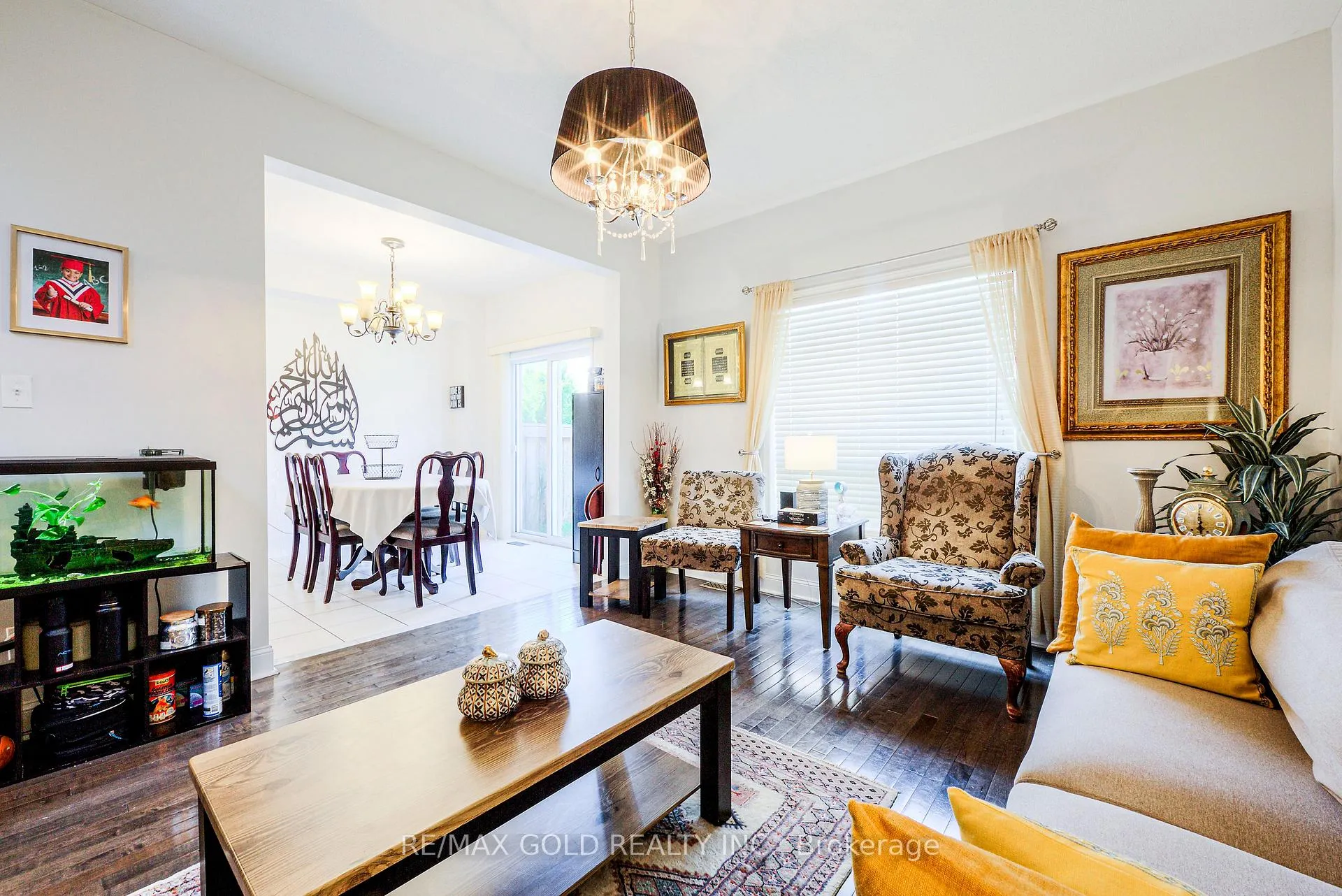 Photo 16 of 43 Personna Circle, Brampton, Credit Valley — HOMEH