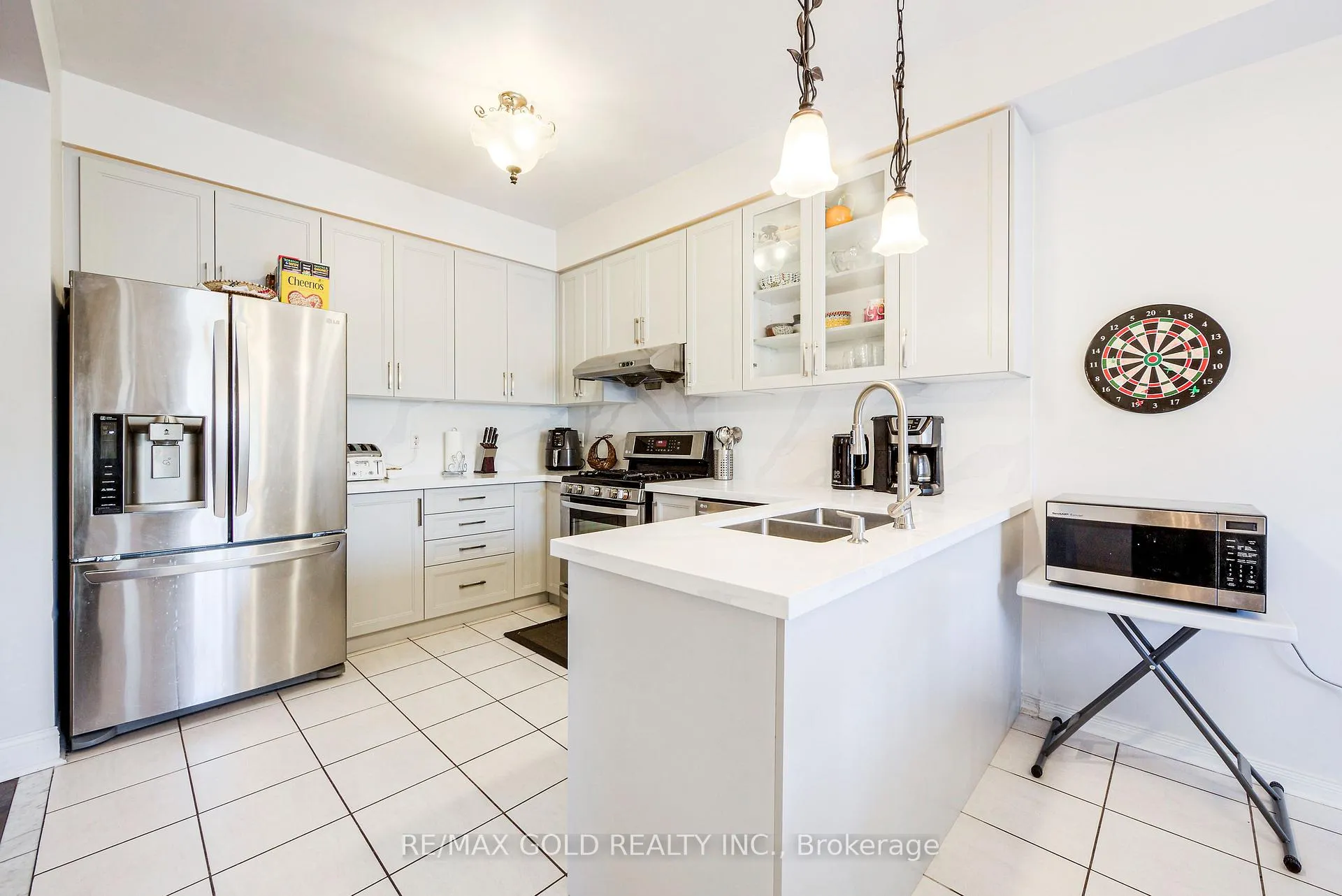 Photo 18 of 43 Personna Circle, Brampton, Credit Valley — HOMEH