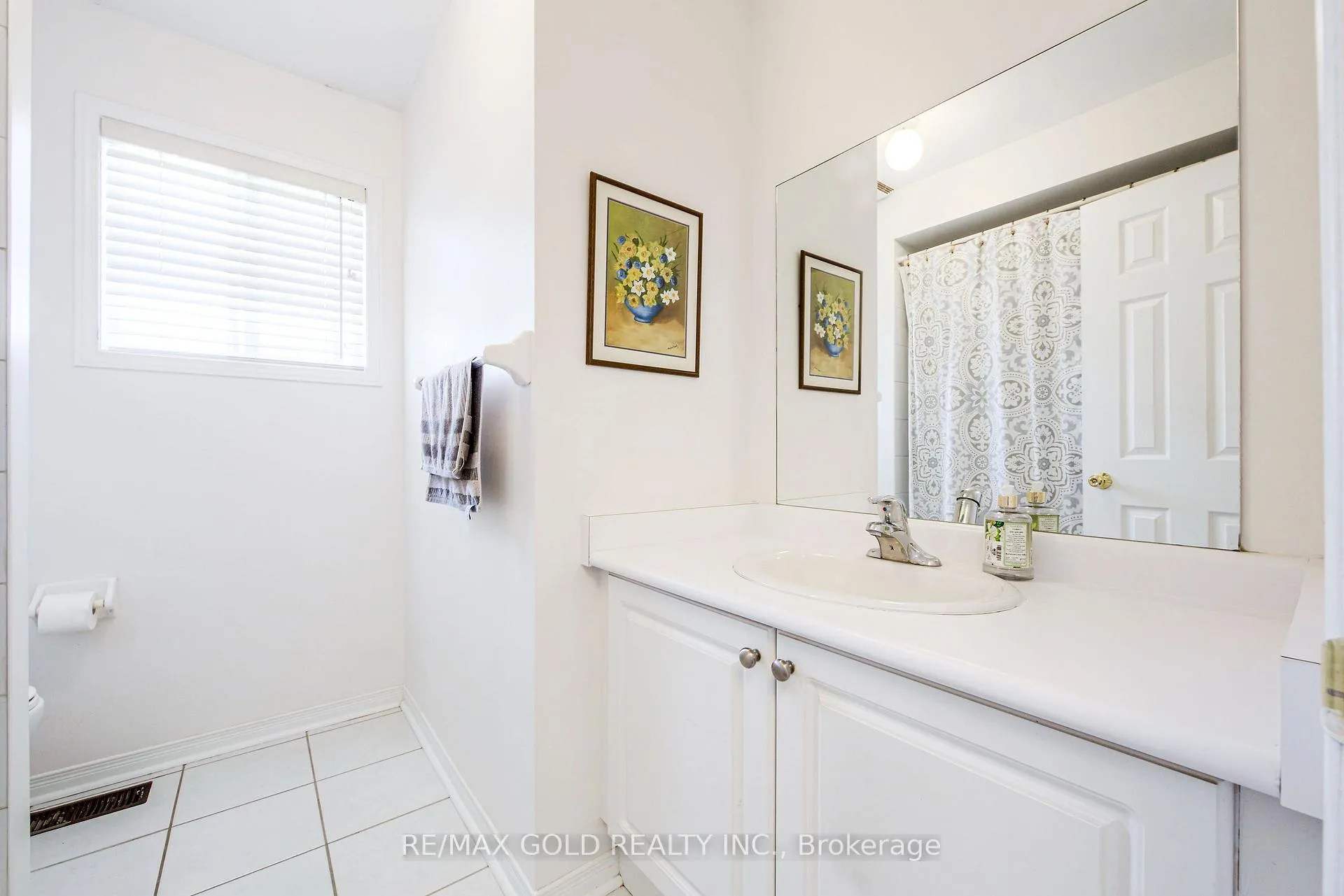 Photo 26 of 43 Personna Circle, Brampton, Credit Valley — HOMEH