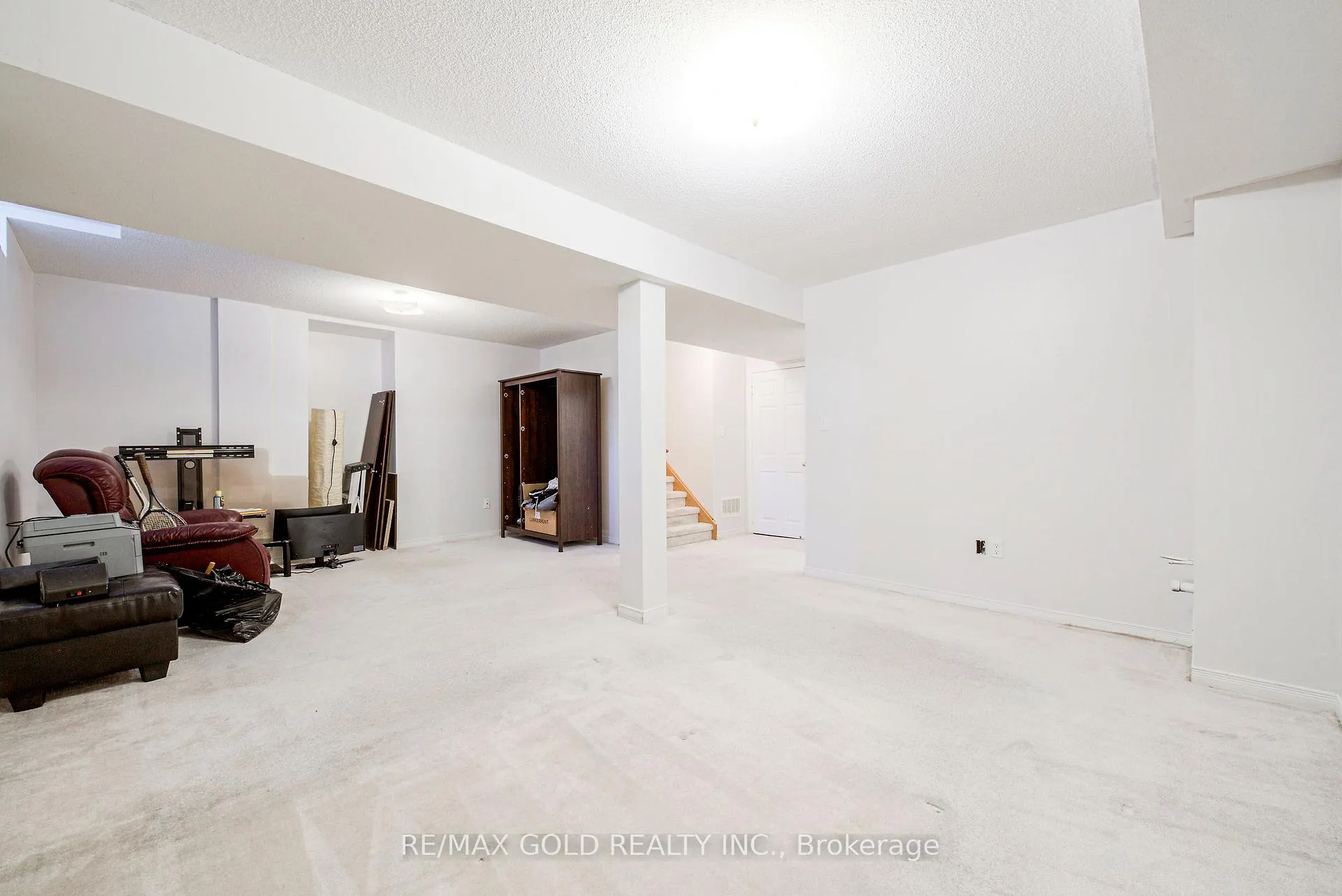 Photo 33 of 43 Personna Circle, Brampton, Credit Valley — HOMEH