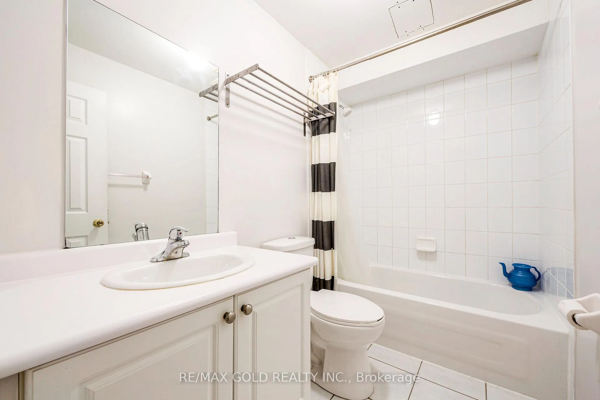 Photo 34 of 43 Personna Circle, Brampton, Credit Valley — HOMEH