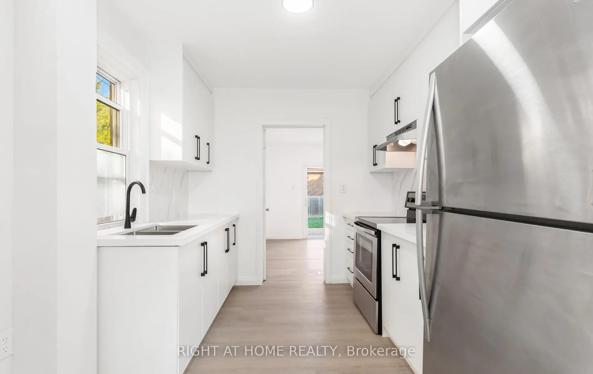 Photo 13 of 140 Olive Avenue, Oshawa, Central — HOMEH